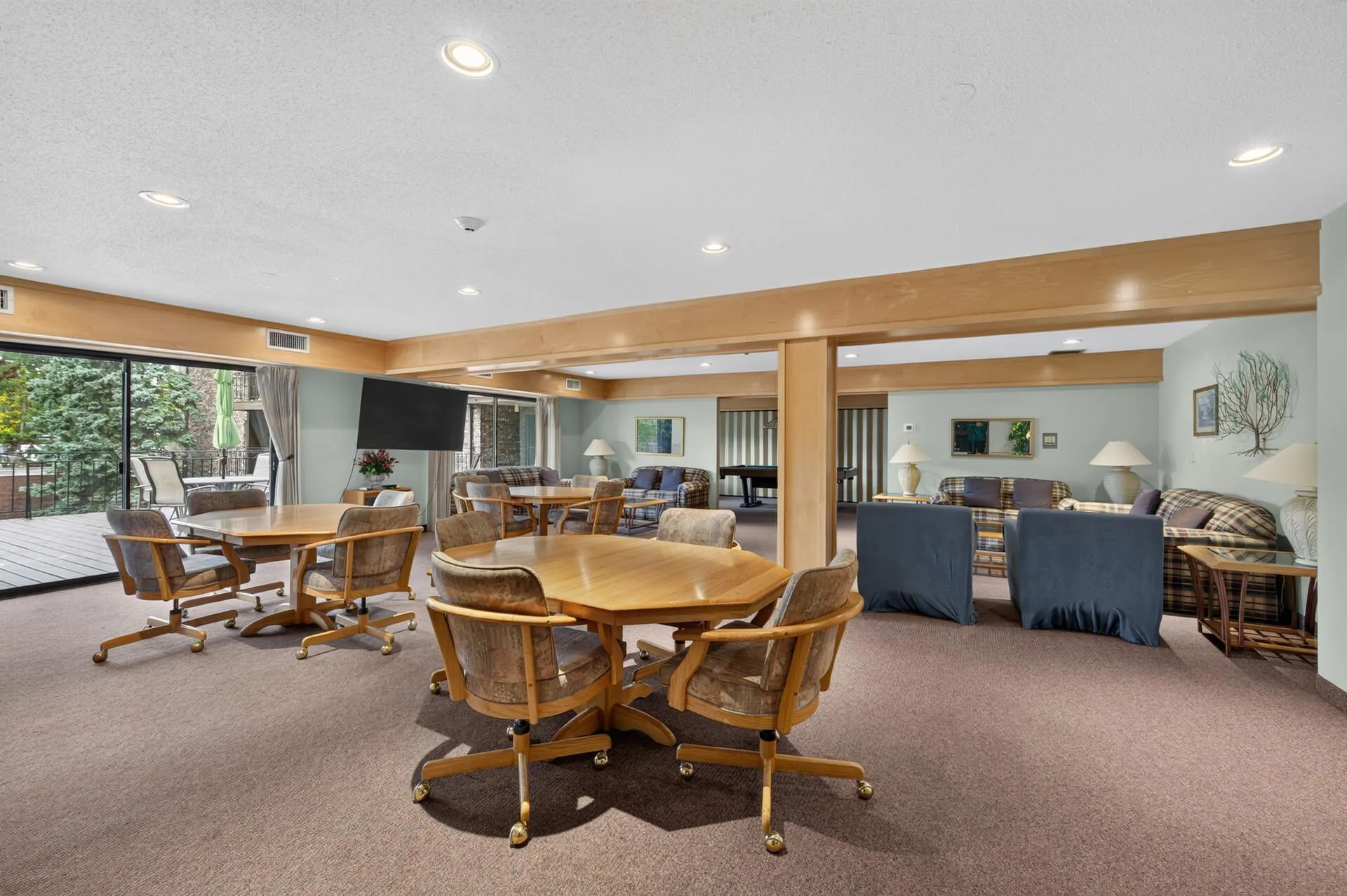 Photo 18 of 4100 Parklawn Avenue Unit 104