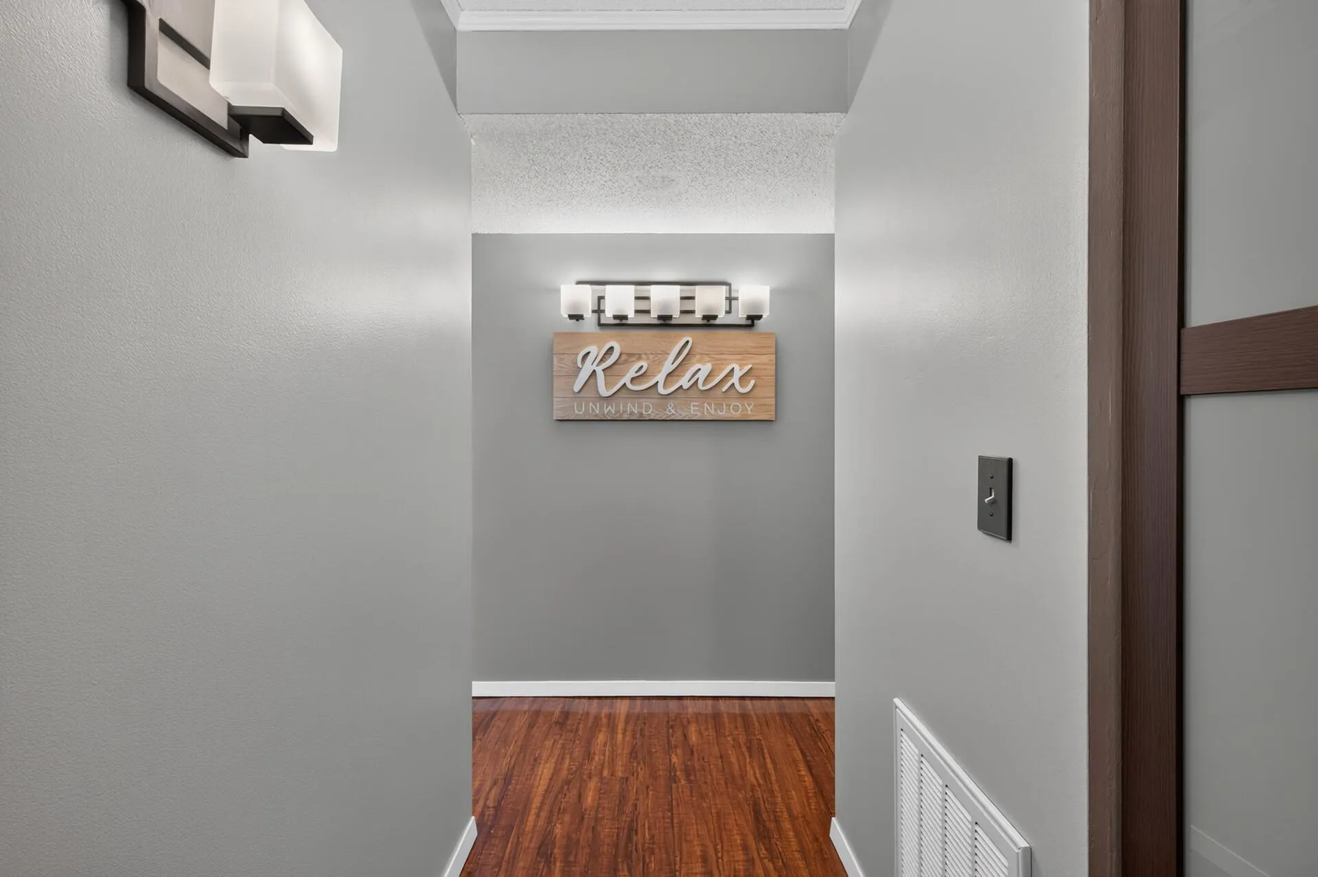 Photo 16 of 4100 Parklawn Avenue Unit 104