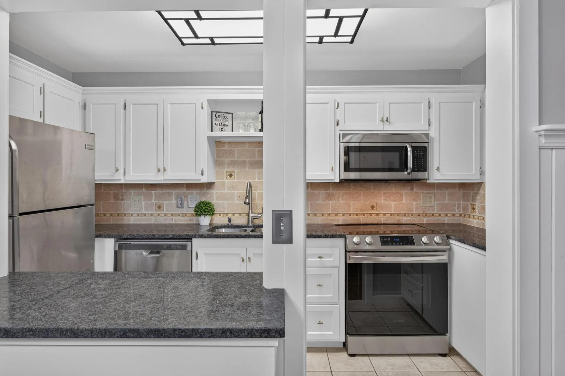 Photo 5 of 4100 Parklawn Avenue Unit 104
