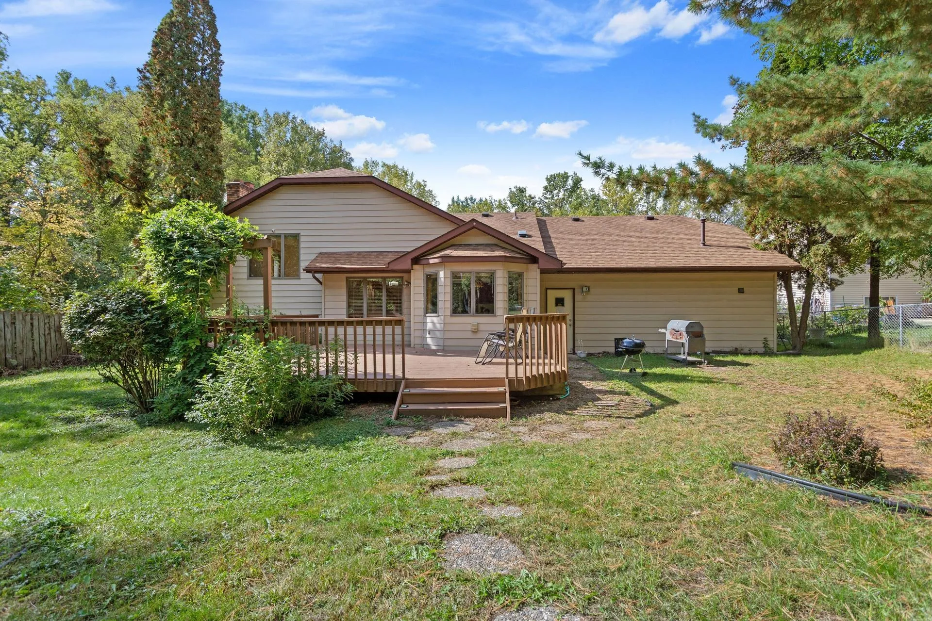 Photo 20 of 2764 Southlawn Drive