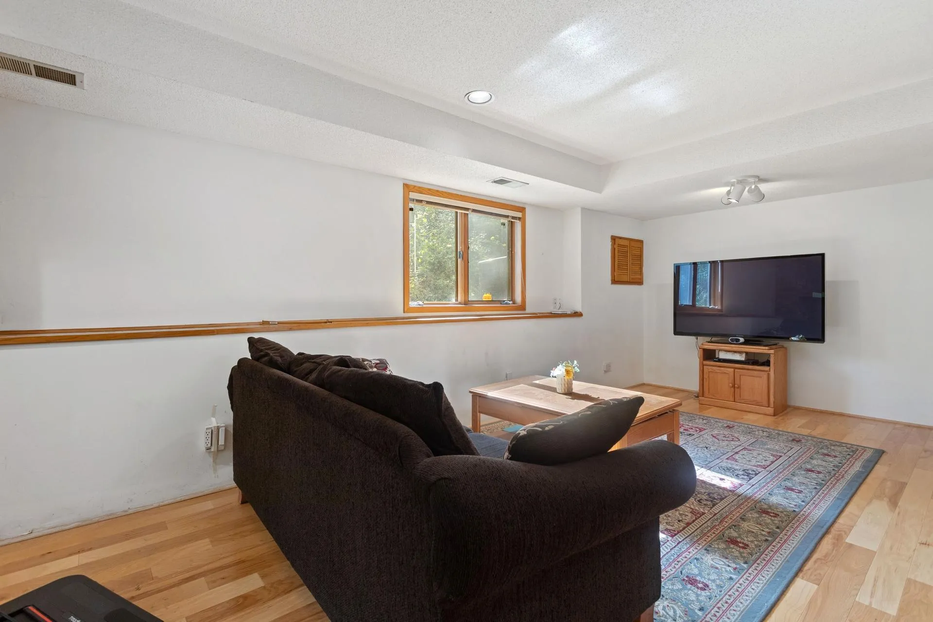 Photo 15 of 2764 Southlawn Drive