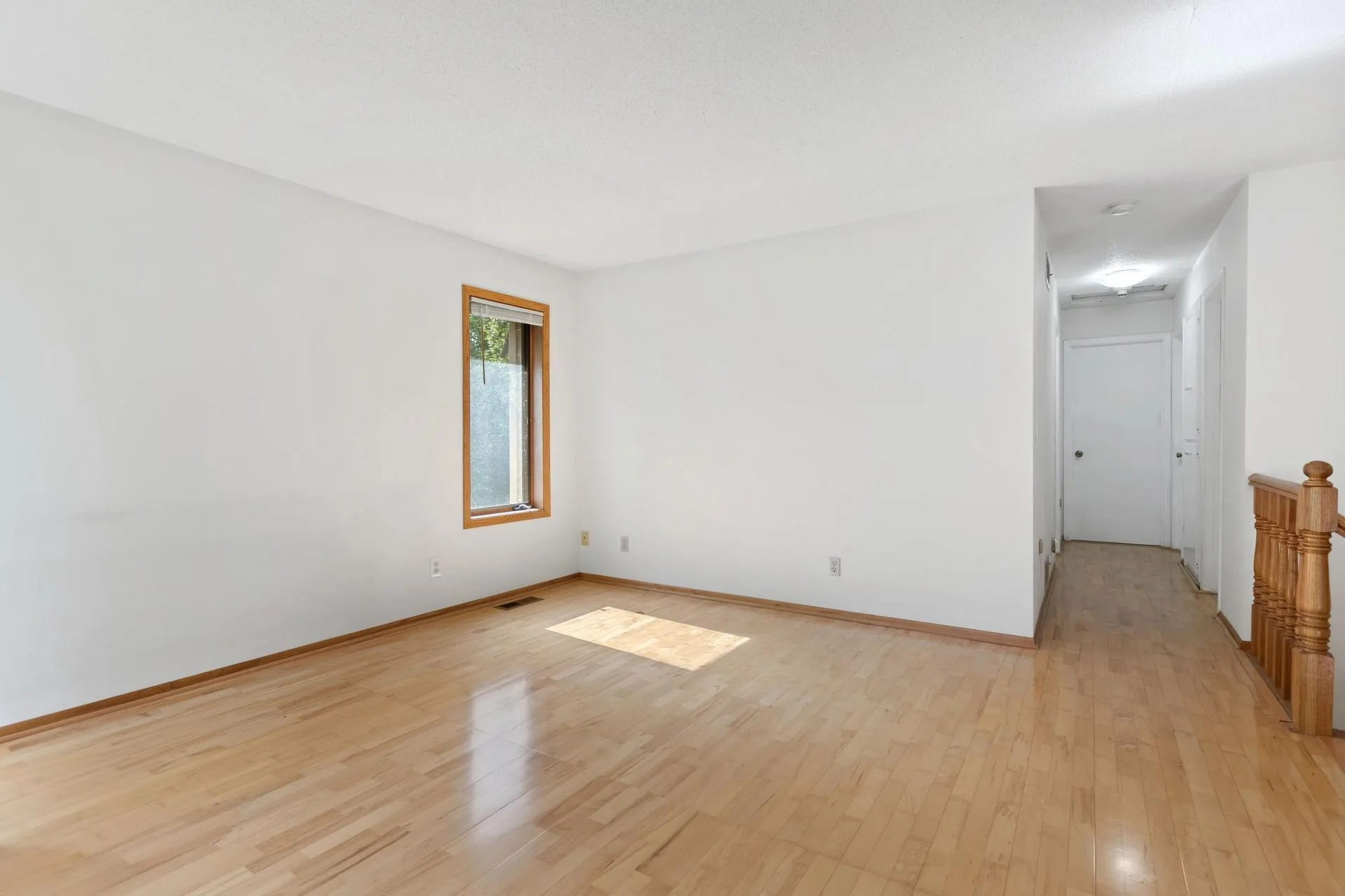 Photo 8 of 2764 Southlawn Drive