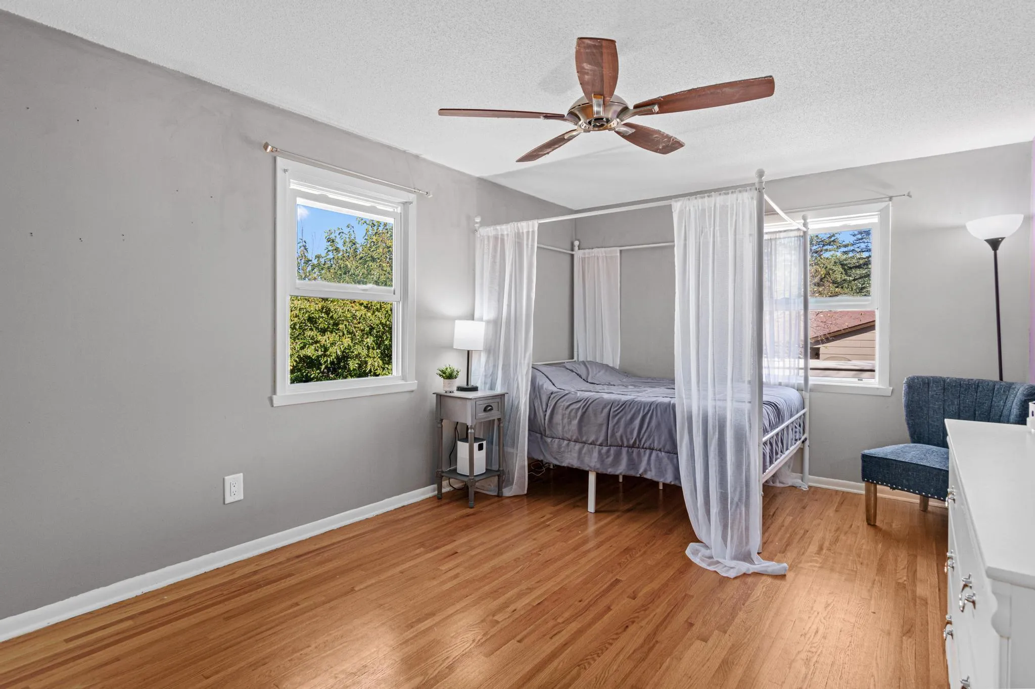 Photo 17 of 2357 Beam Avenue