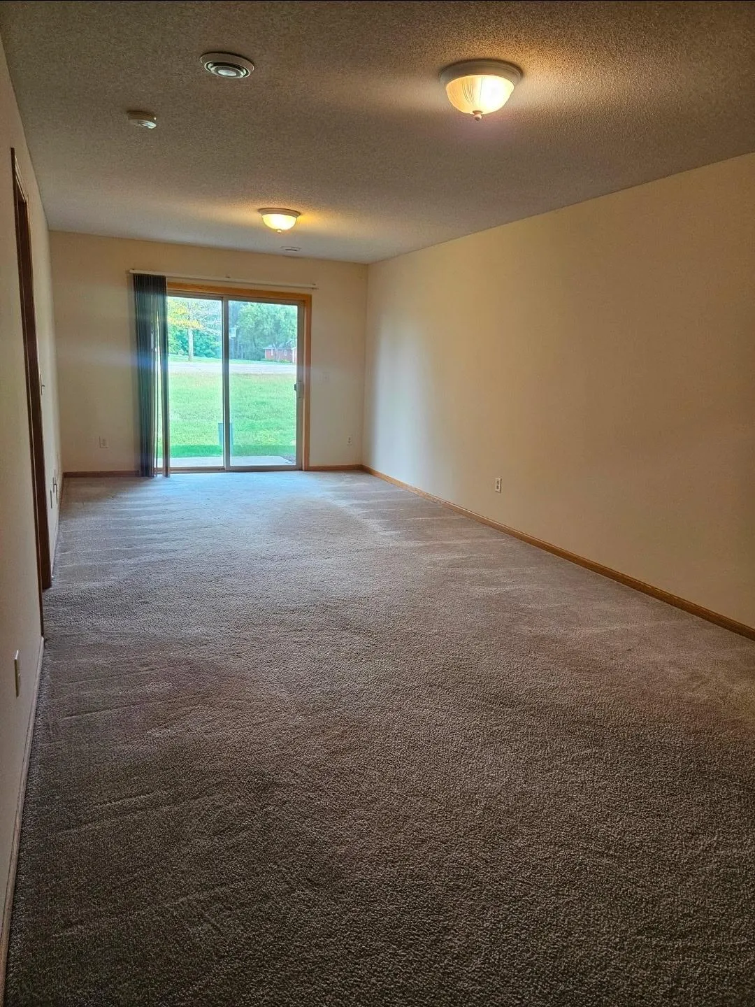 Photo 10 of 8330 Parkview Ne Avenue