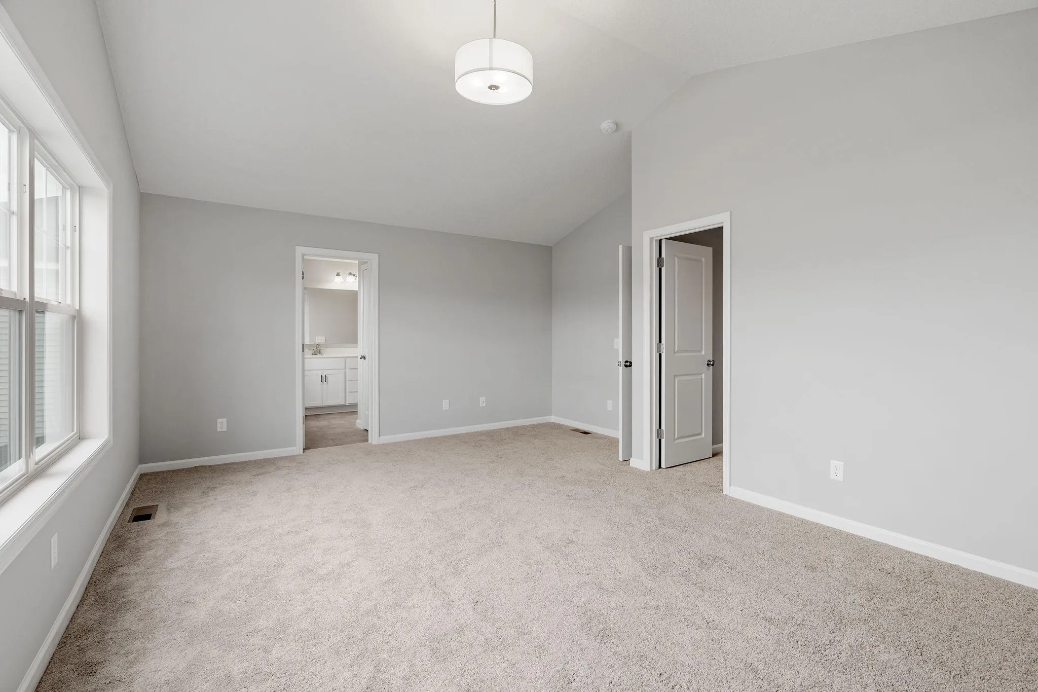 Photo 14 of 1679 191st Ne Lane