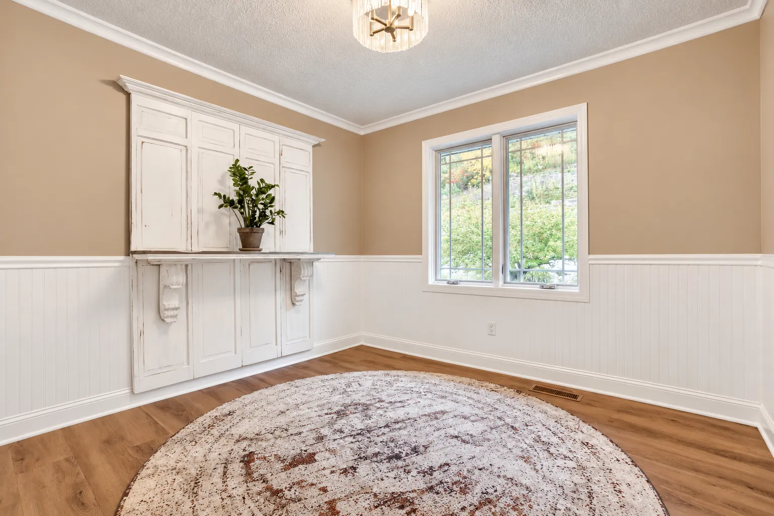 Photo 8 of 4148 Countryview Drive