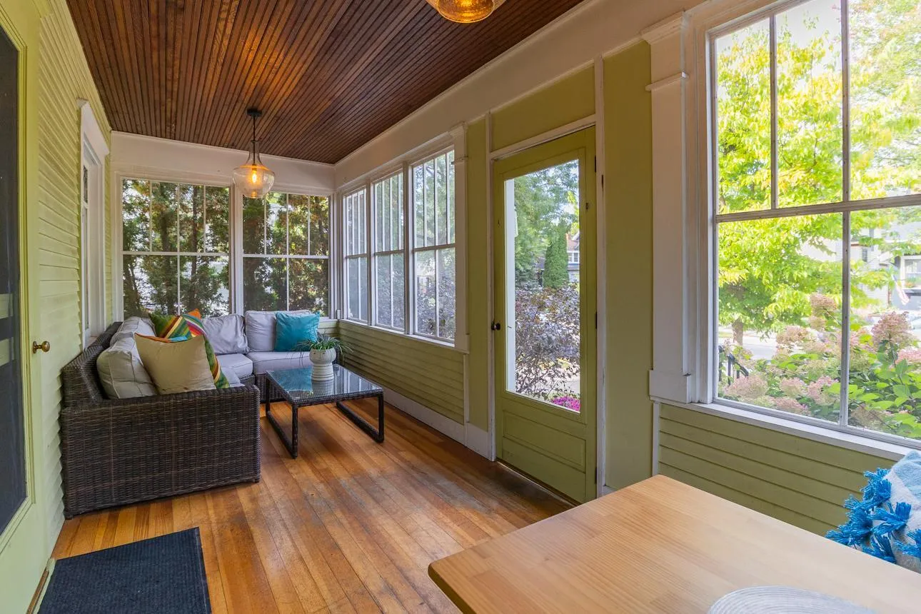 Photo 6 of 4509 Zenith S Avenue