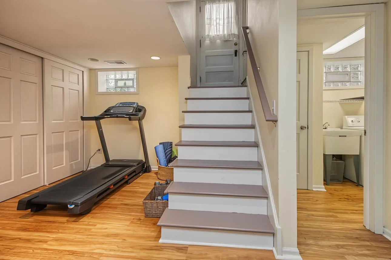 Photo 45 of 4509 Zenith S Avenue