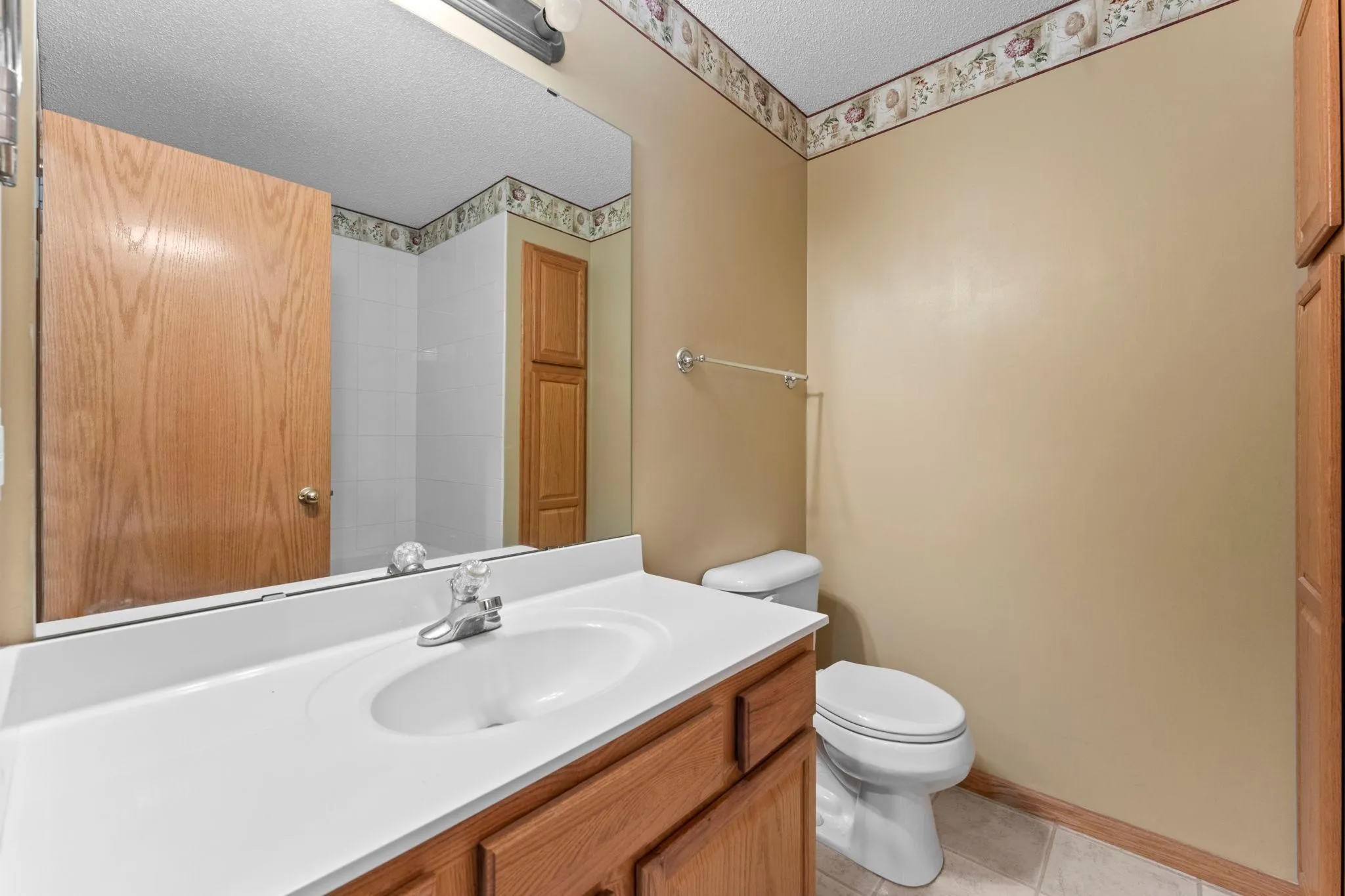 Photo 36 of 20676 Hampshire Way