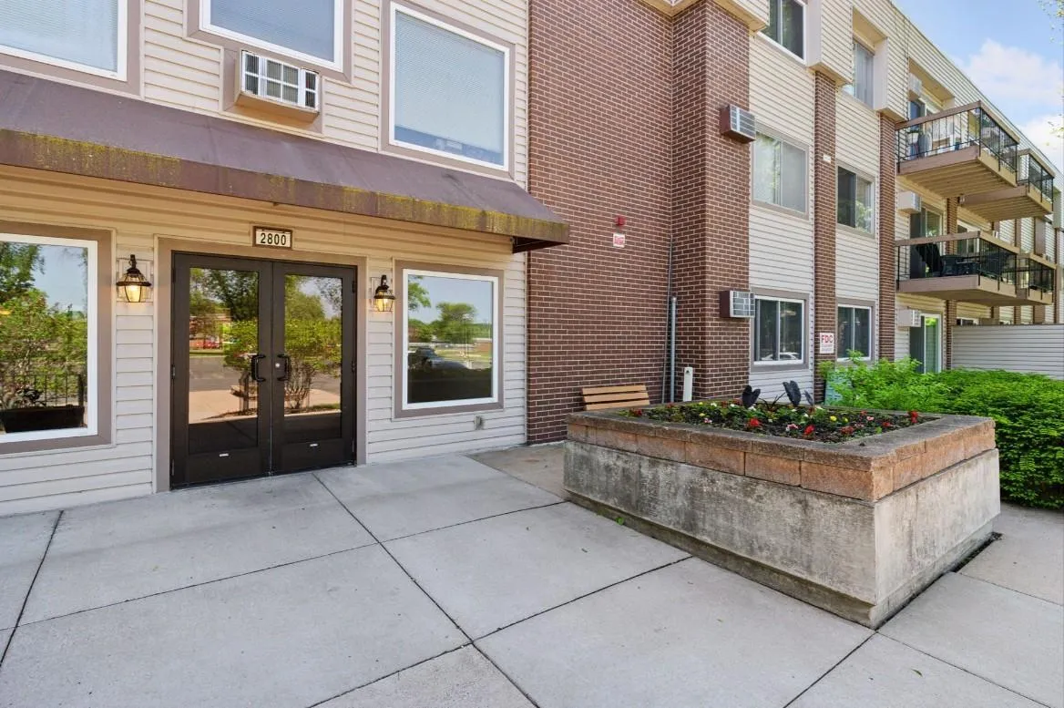 Photo 25 of 2800 Hillsboro N Avenue Unit 307