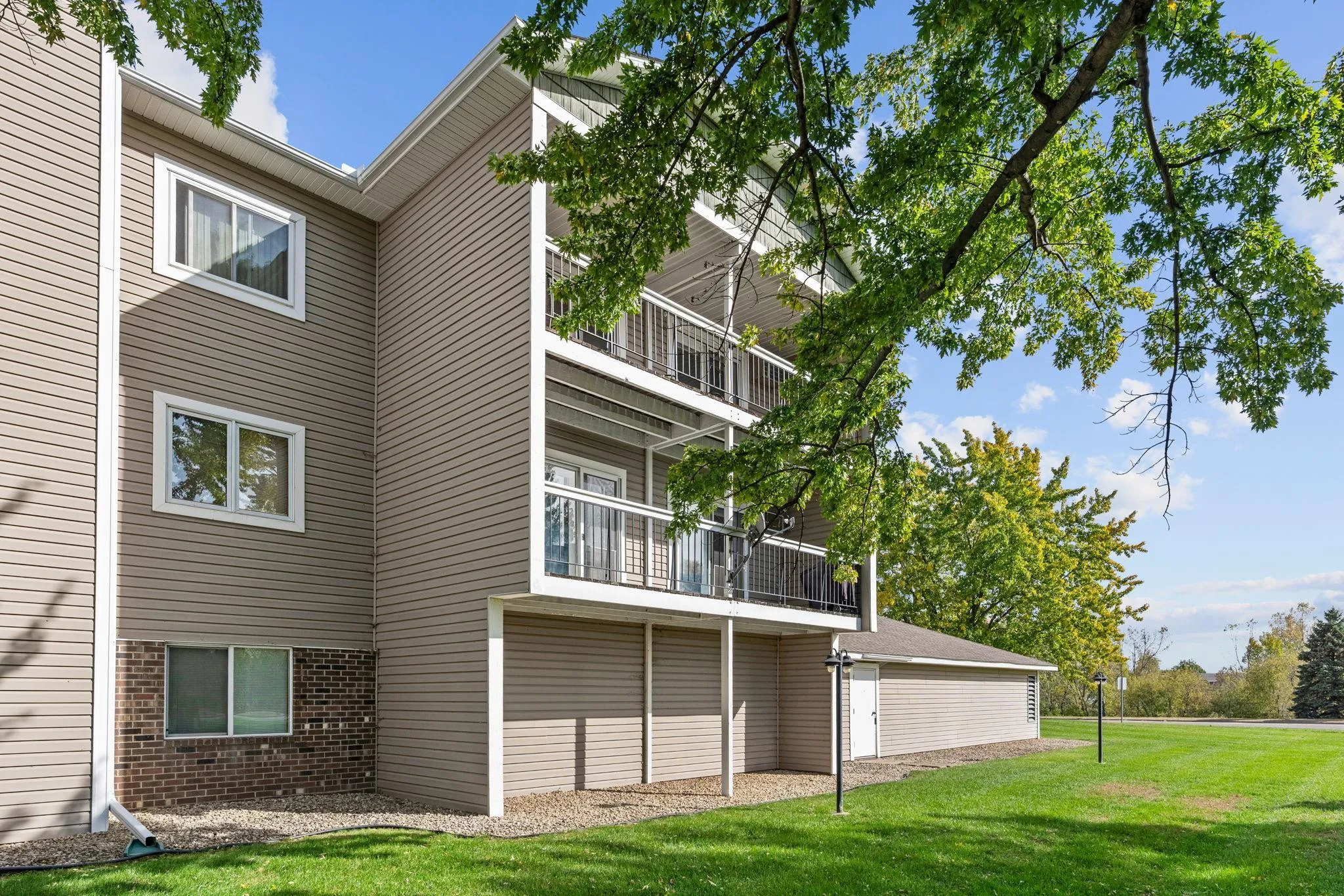 Photo 26 of 7632 157th W Street Unit 200