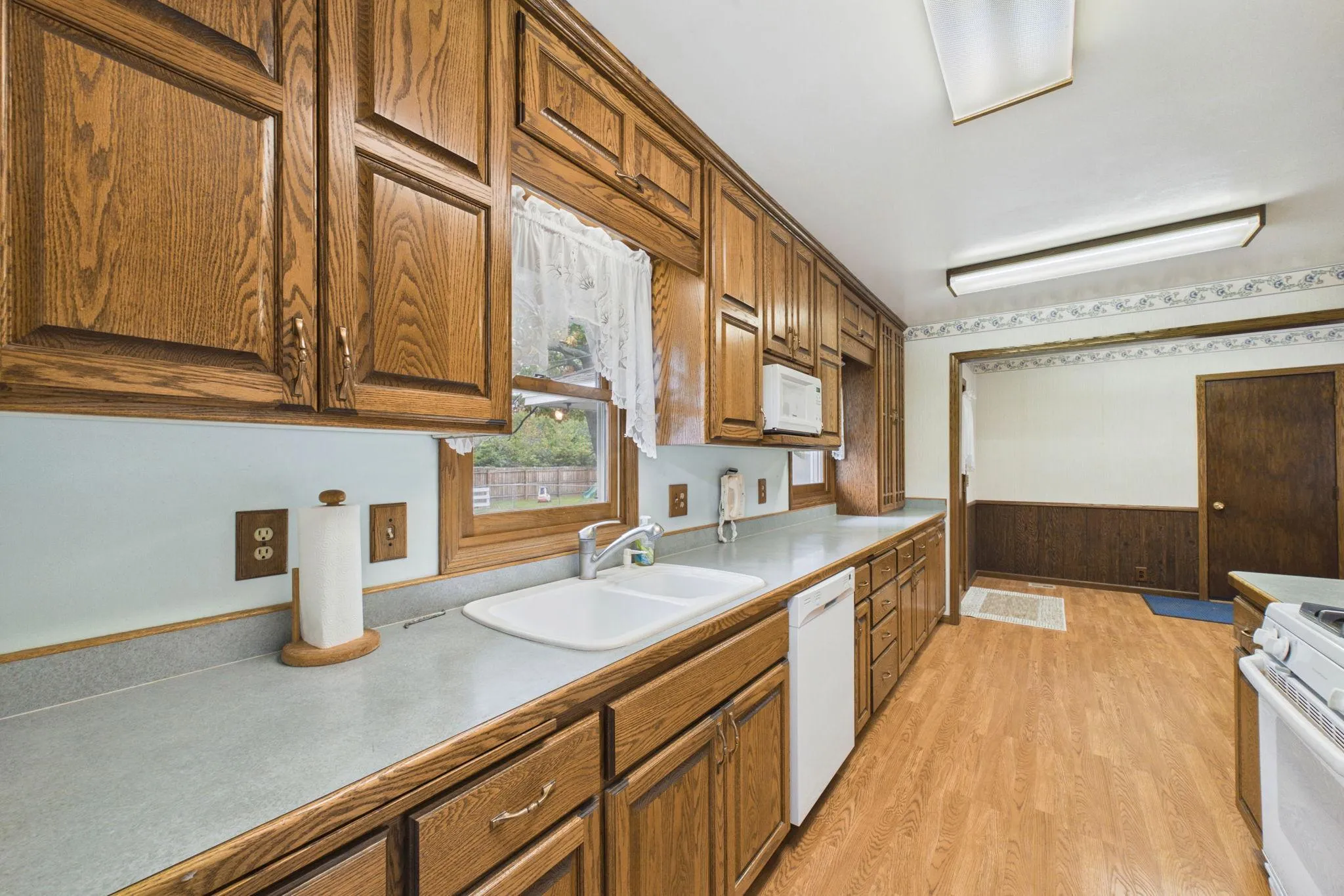 Photo 11 of 8831 Greenway S Avenue