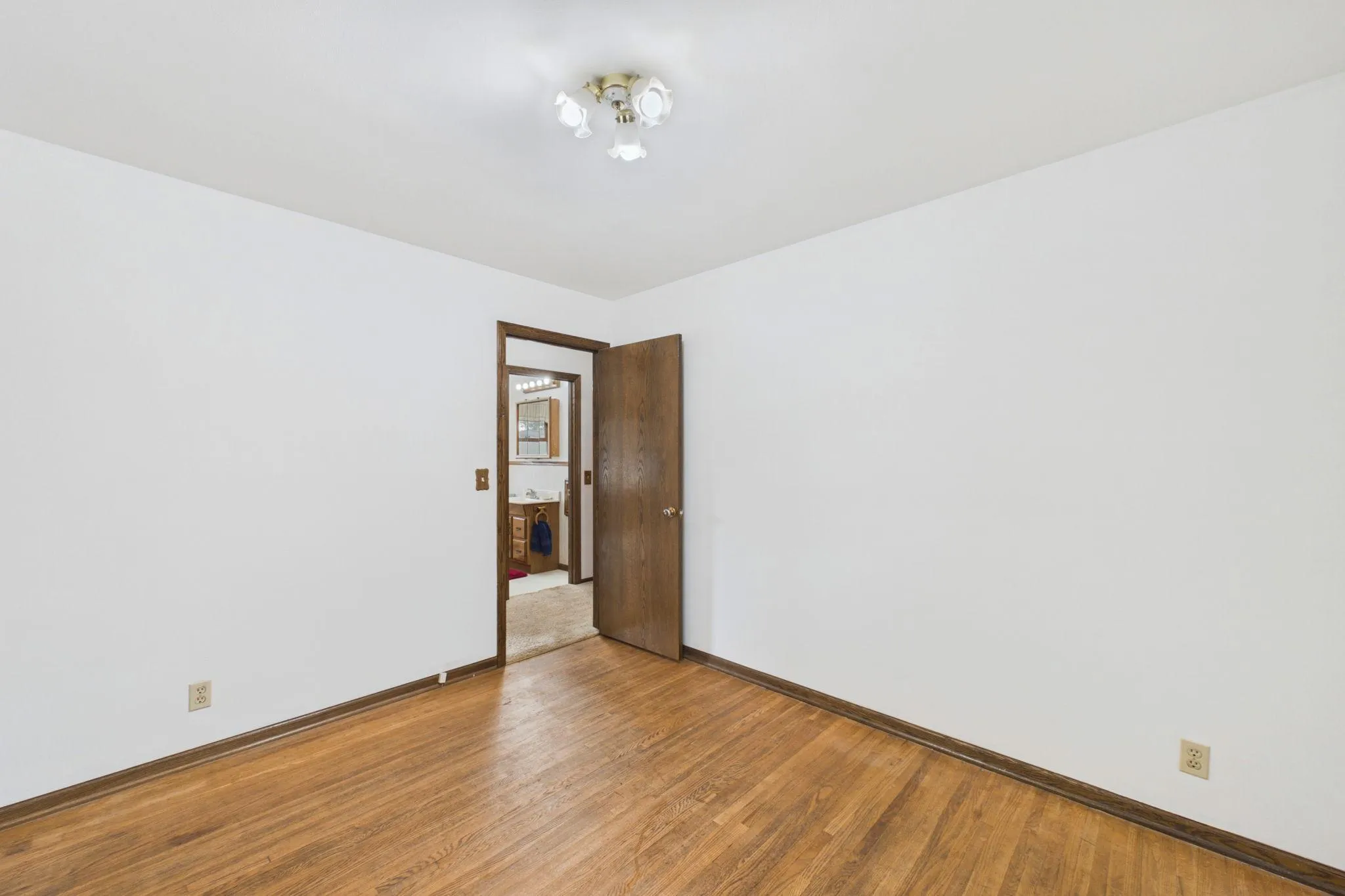 Photo 14 of 8831 Greenway S Avenue
