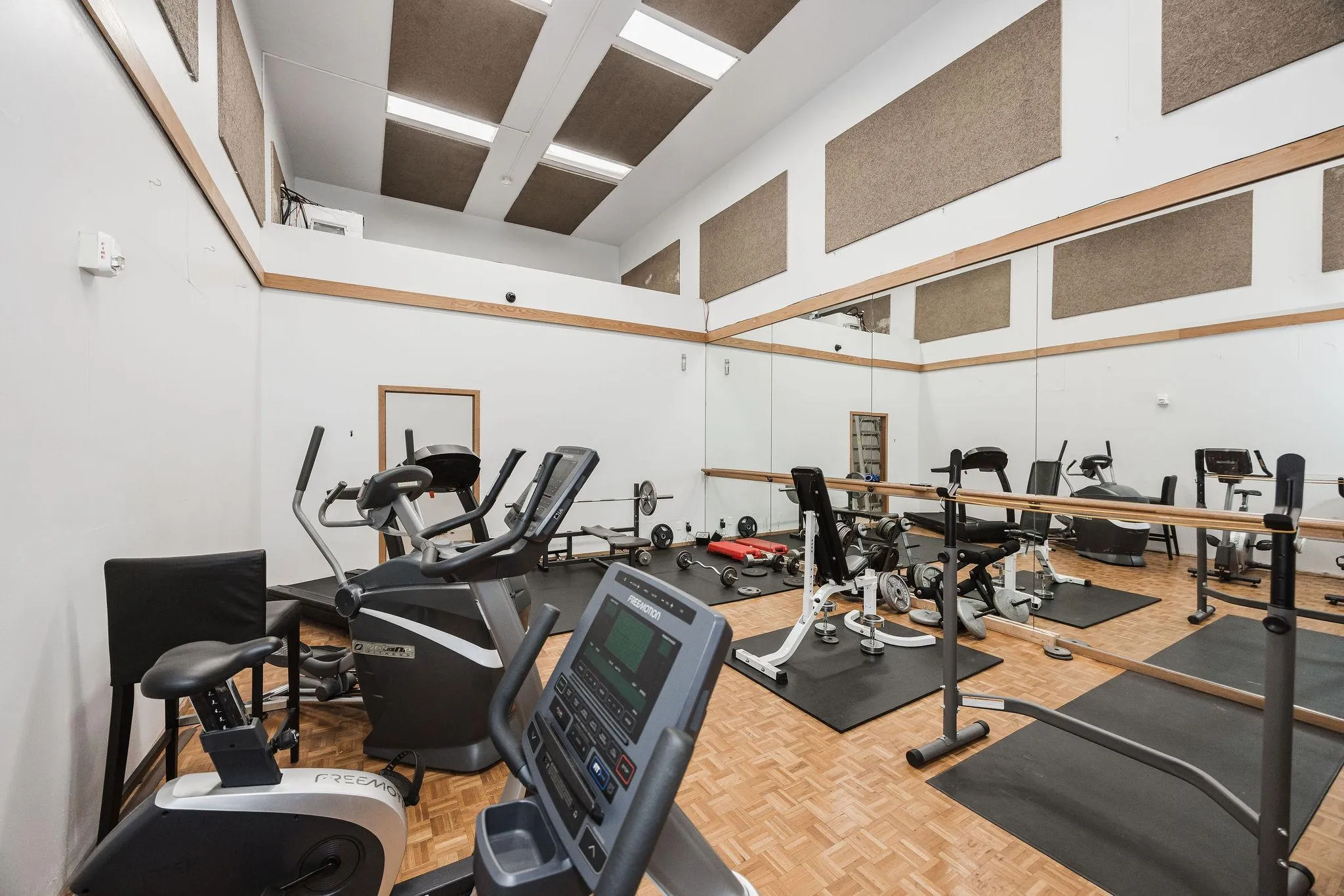 Photo 21 of 4407 Wilshire Boulevard Unit 310