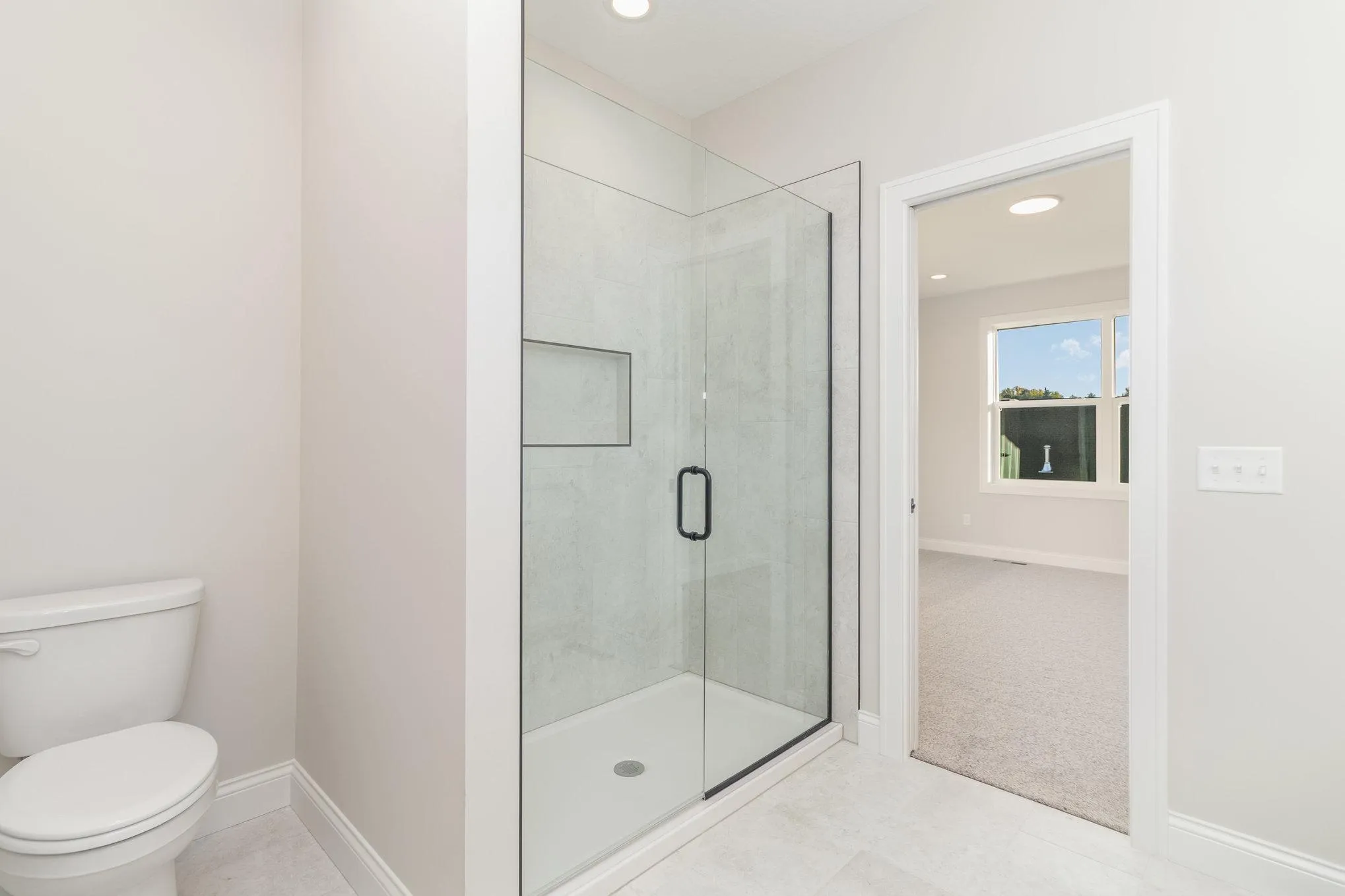 Photo 12 of 3880 Larabee Ne Avenue