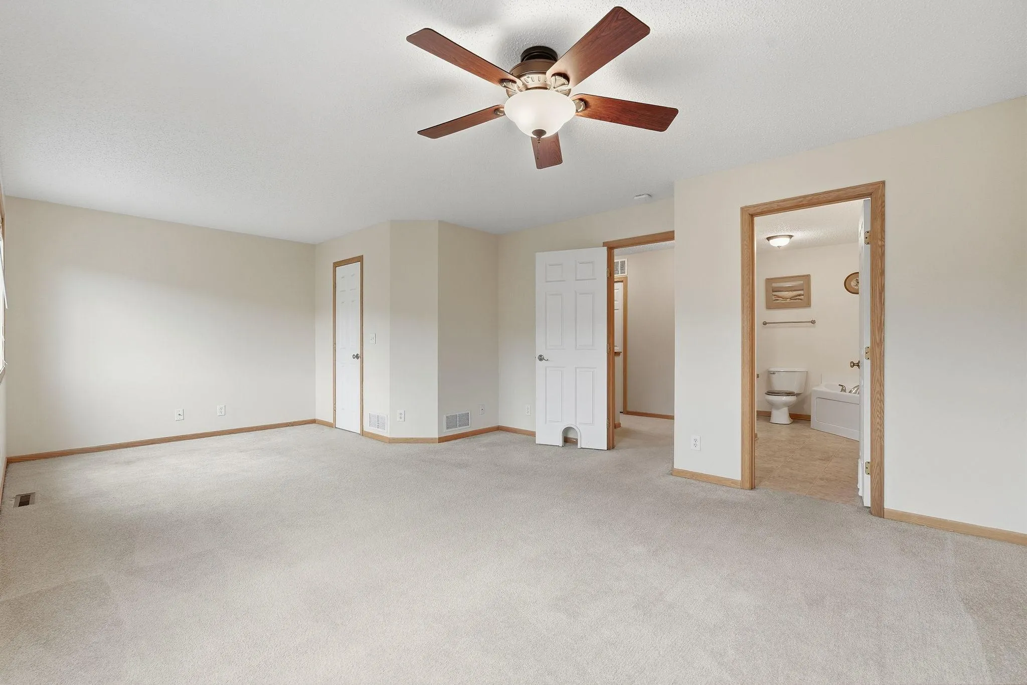 Photo 14 of 3534 Sterling Heights Drive Unit A