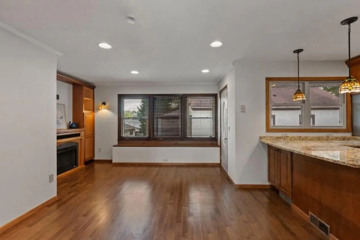 Photo 18 of 4201 40th N Avenue