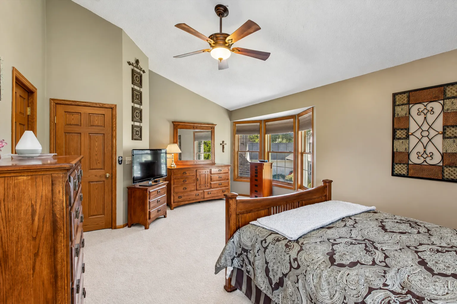 Photo 16 of 4161 Kingston Court