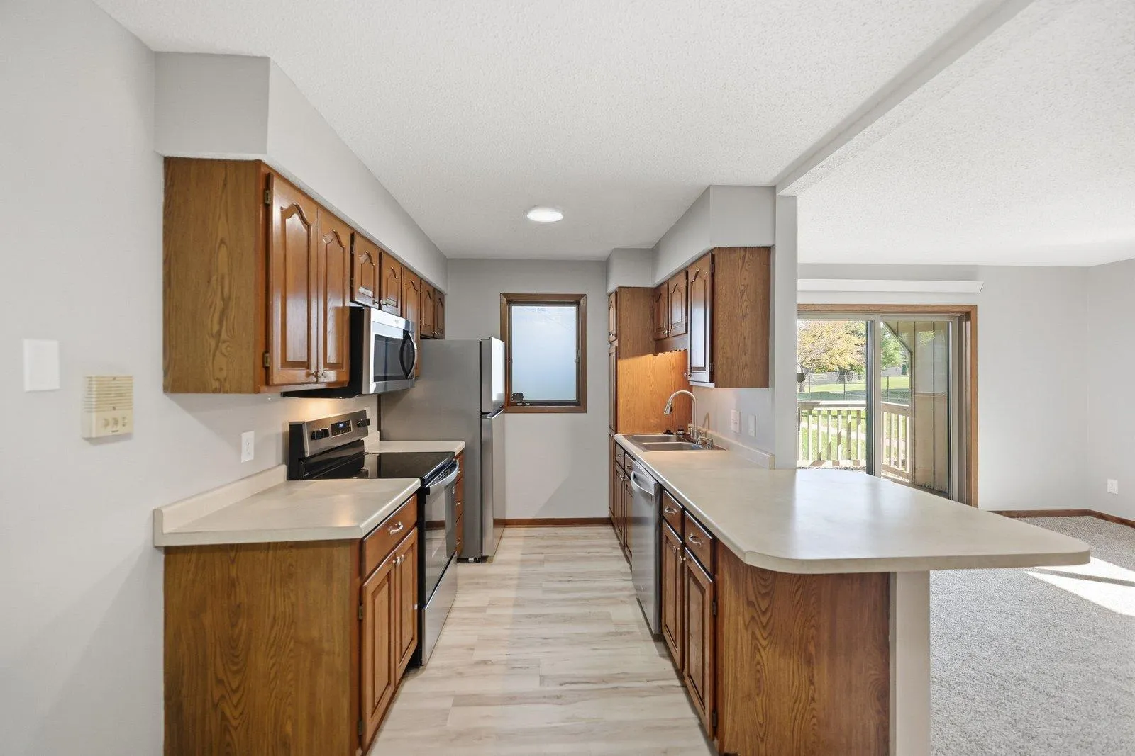 Photo 6 of 925 Bahls Drive Unit 102
