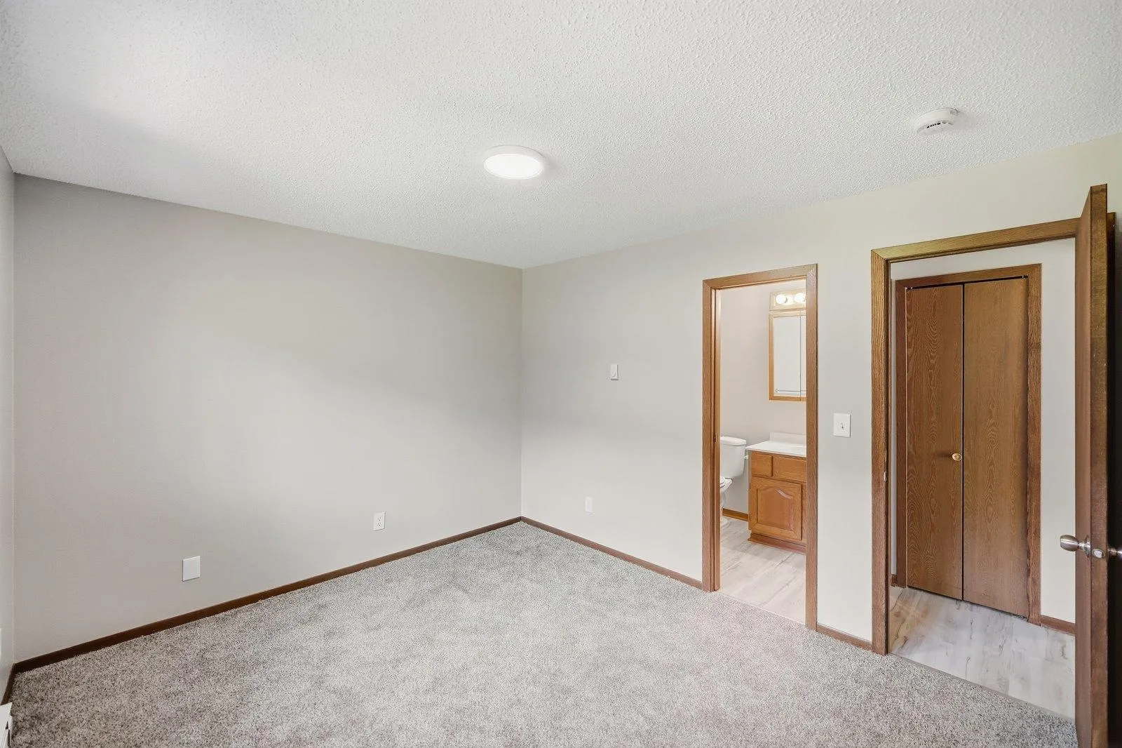 Photo 13 of 925 Bahls Drive Unit 102