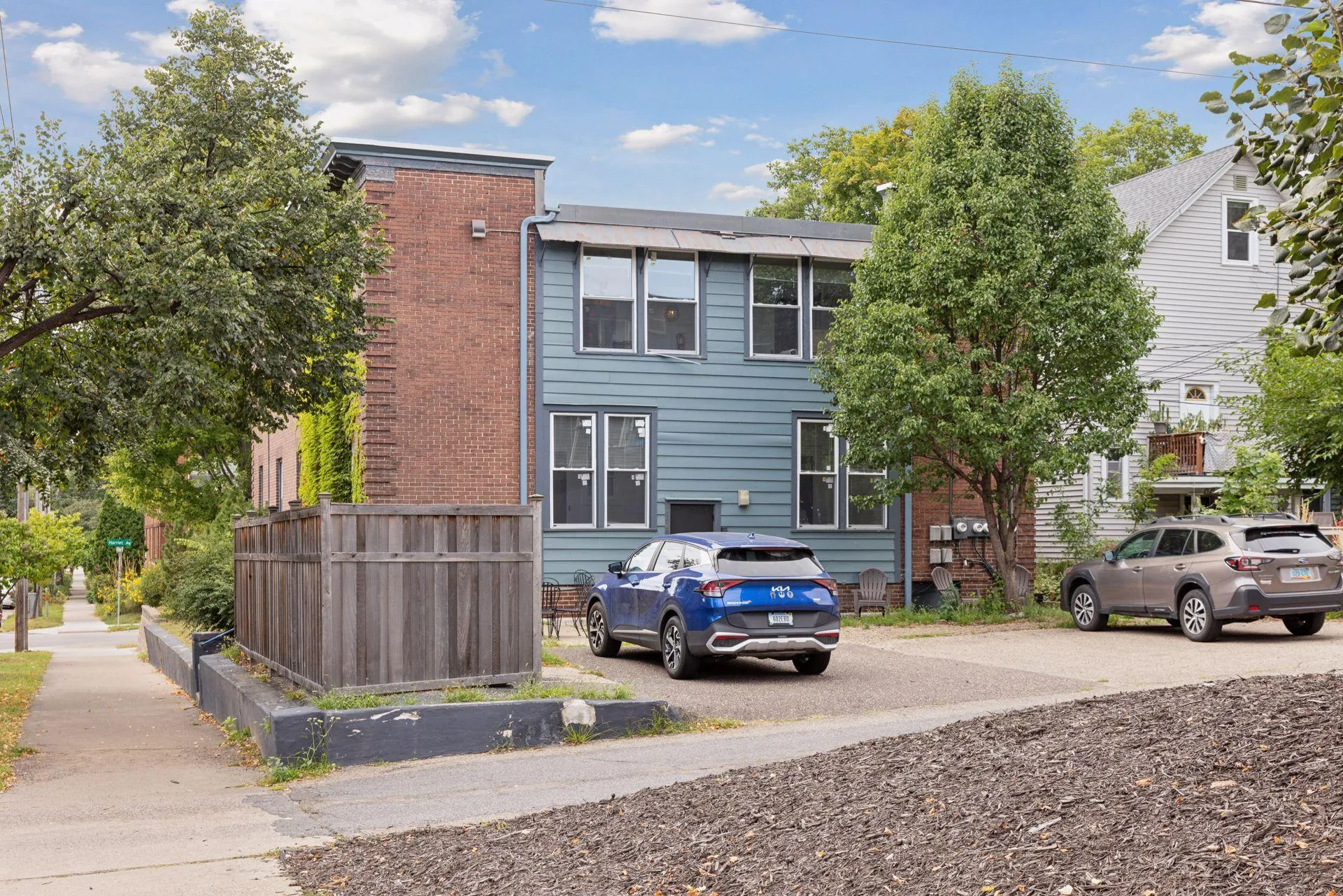 Photo 90 of 2125 Harriet Avenue