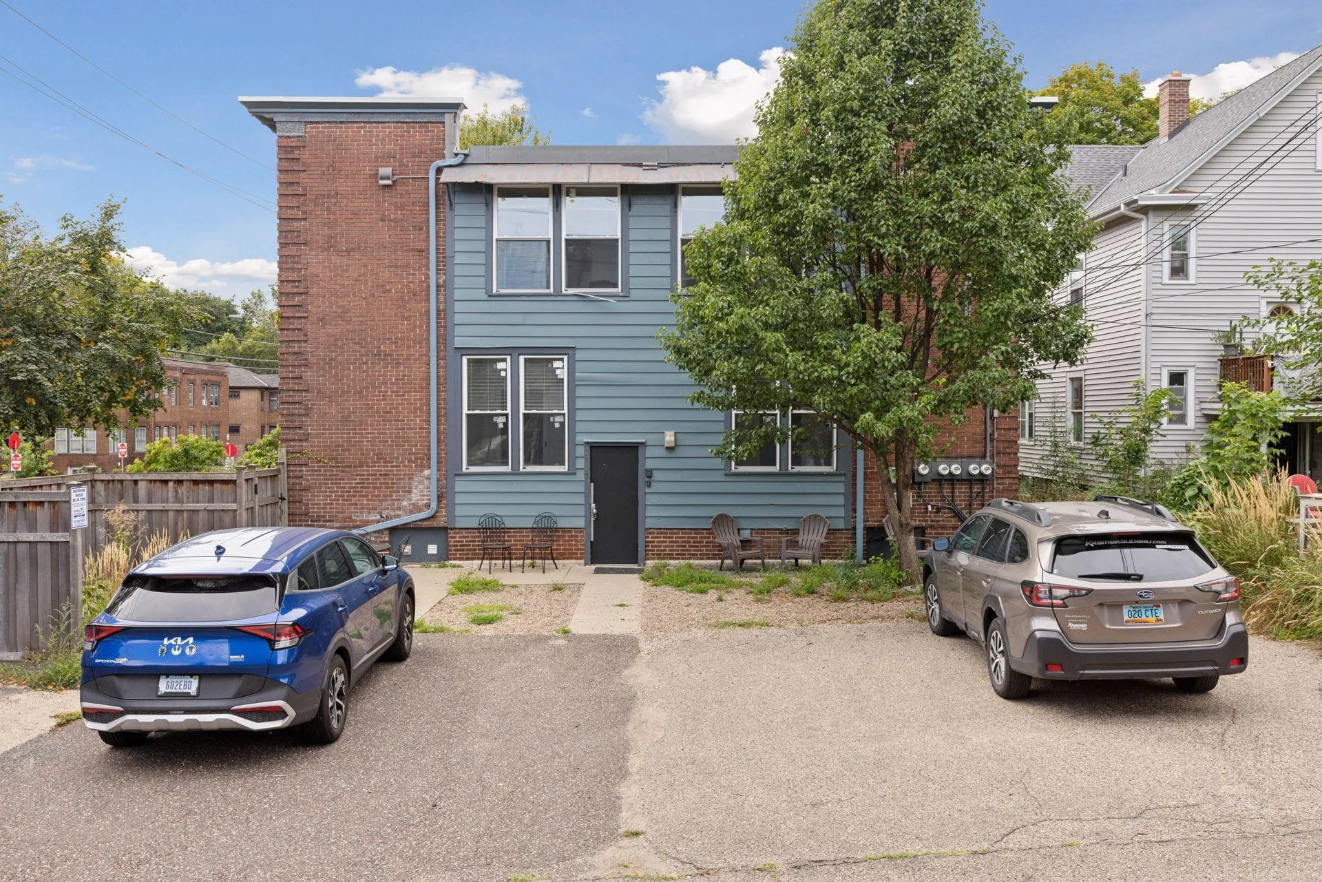Photo 6 of 2125 Harriet Avenue