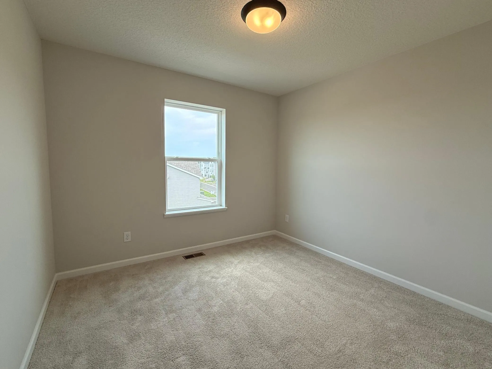 Photo 13 of 13624 Willow Drive