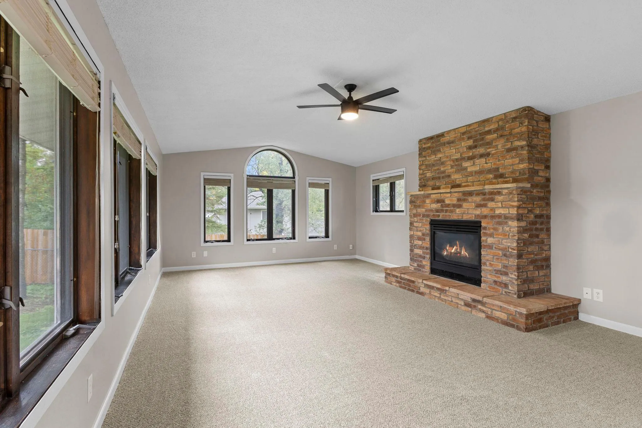 Photo 12 of 1435 56th E Street