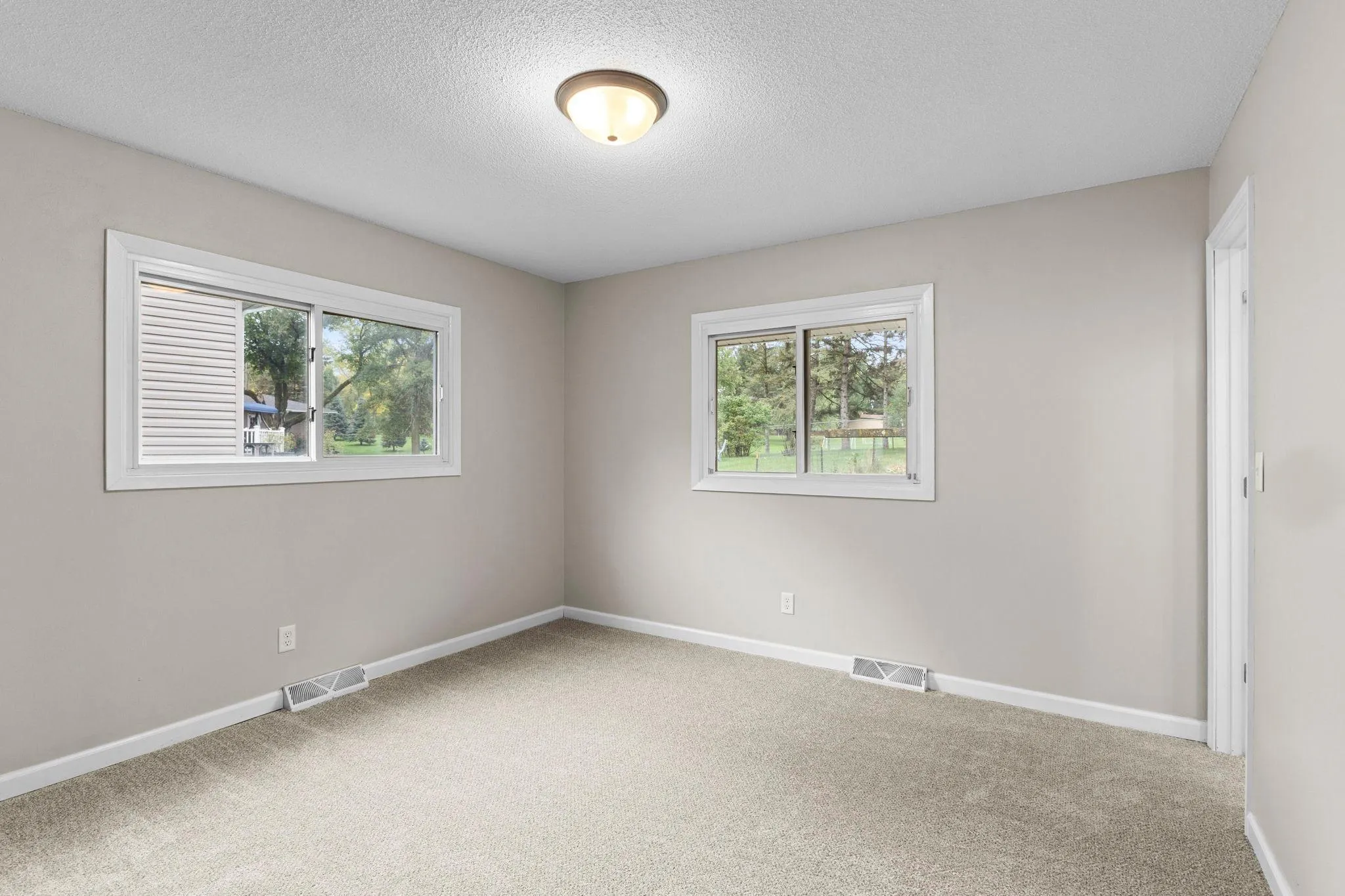 Photo 28 of 1435 56th E Street