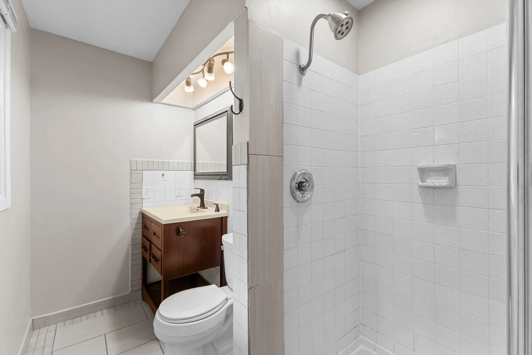 Photo 48 of 1435 56th E Street