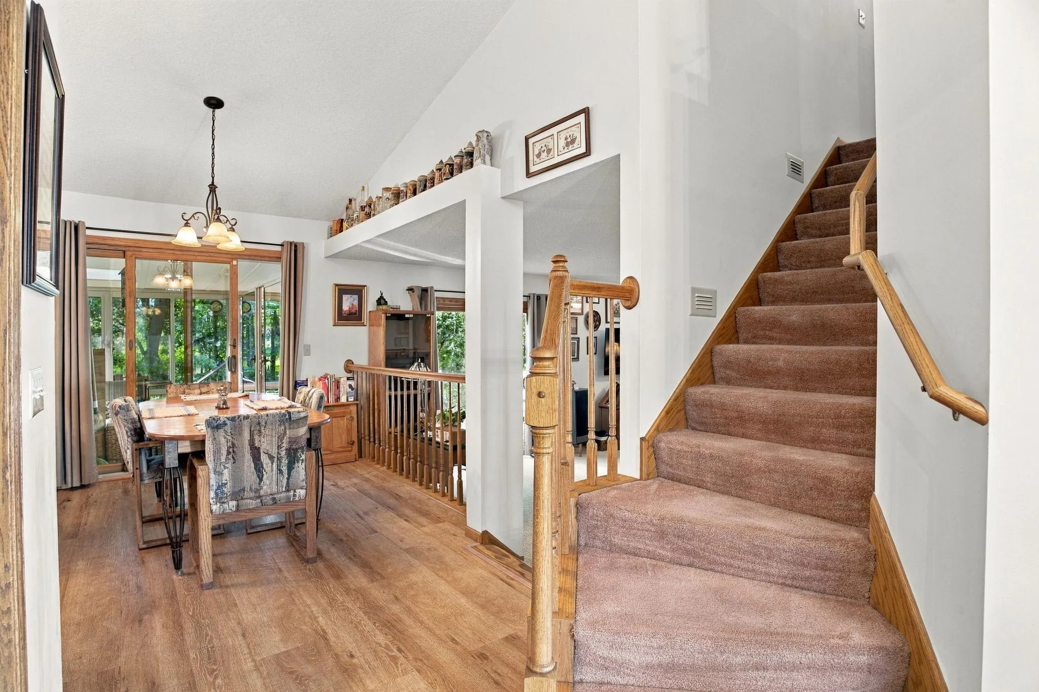 Photo 11 of 11502 Meadow Ne Lane
