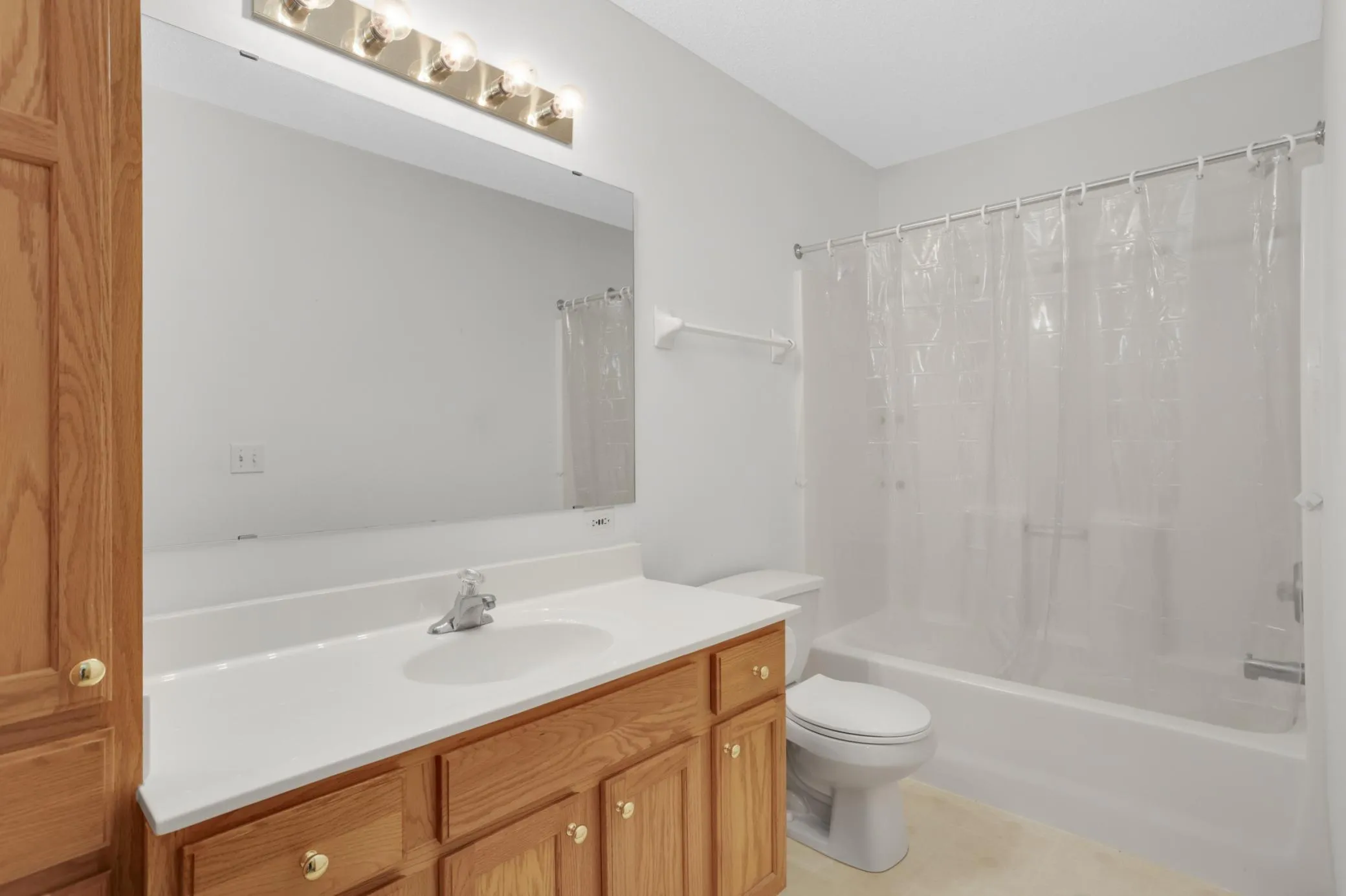 Photo 28 of 1545 Chartreux Avenue