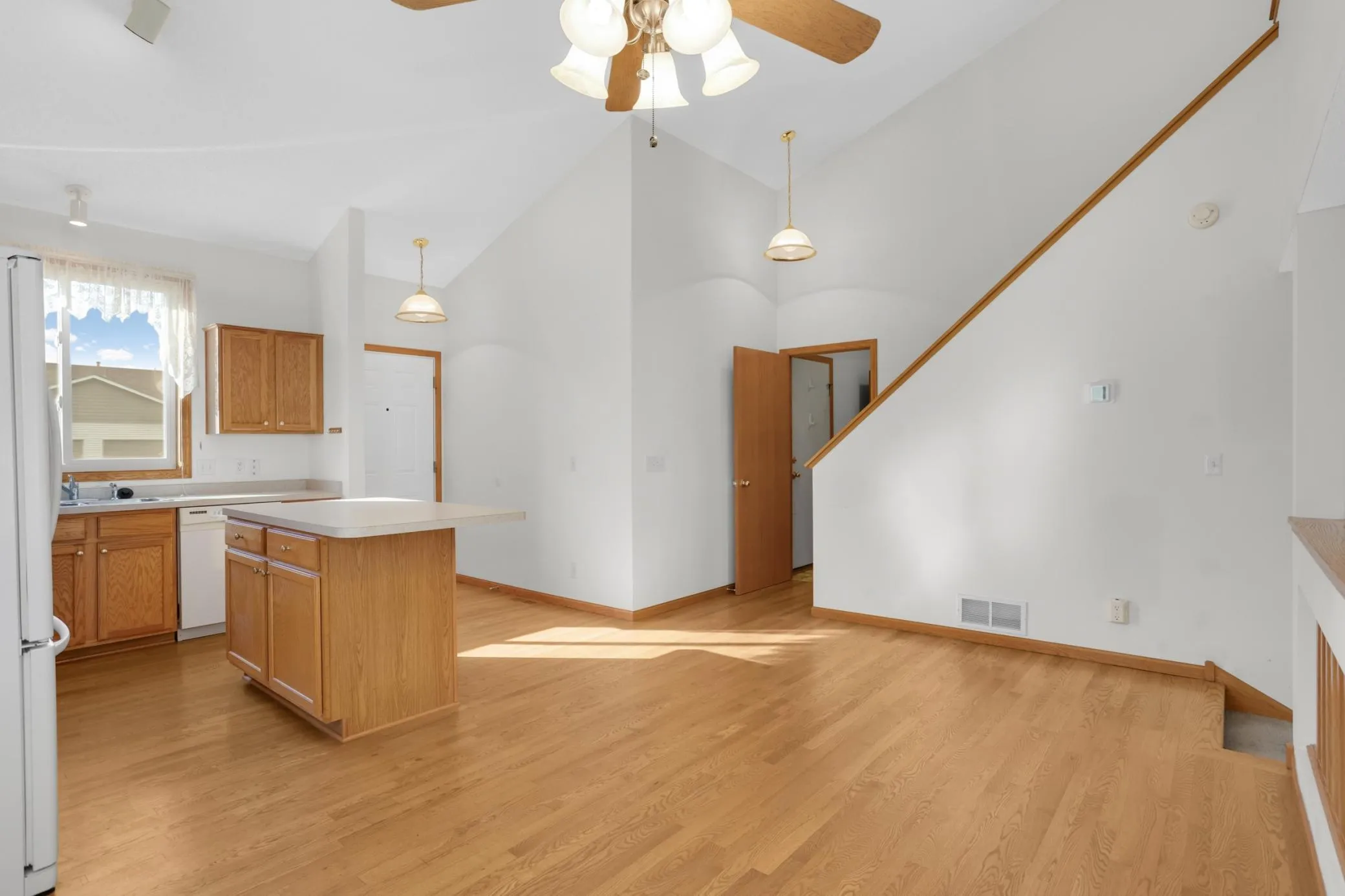 Photo 13 of 1545 Chartreux Avenue