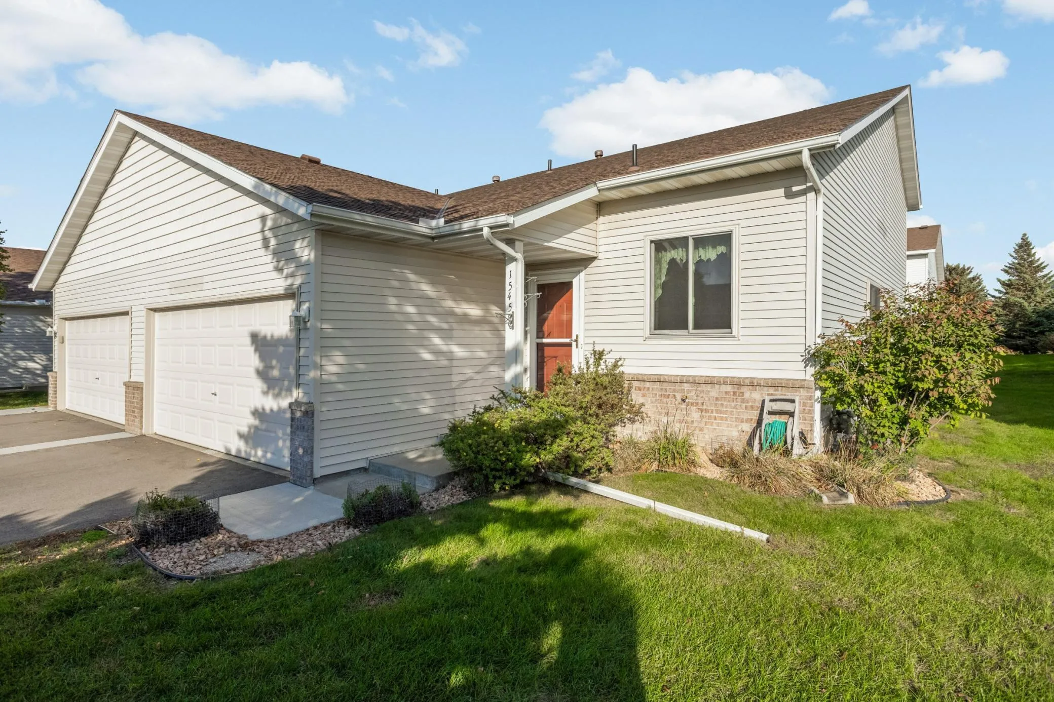 Photo 2 of 1545 Chartreux Avenue