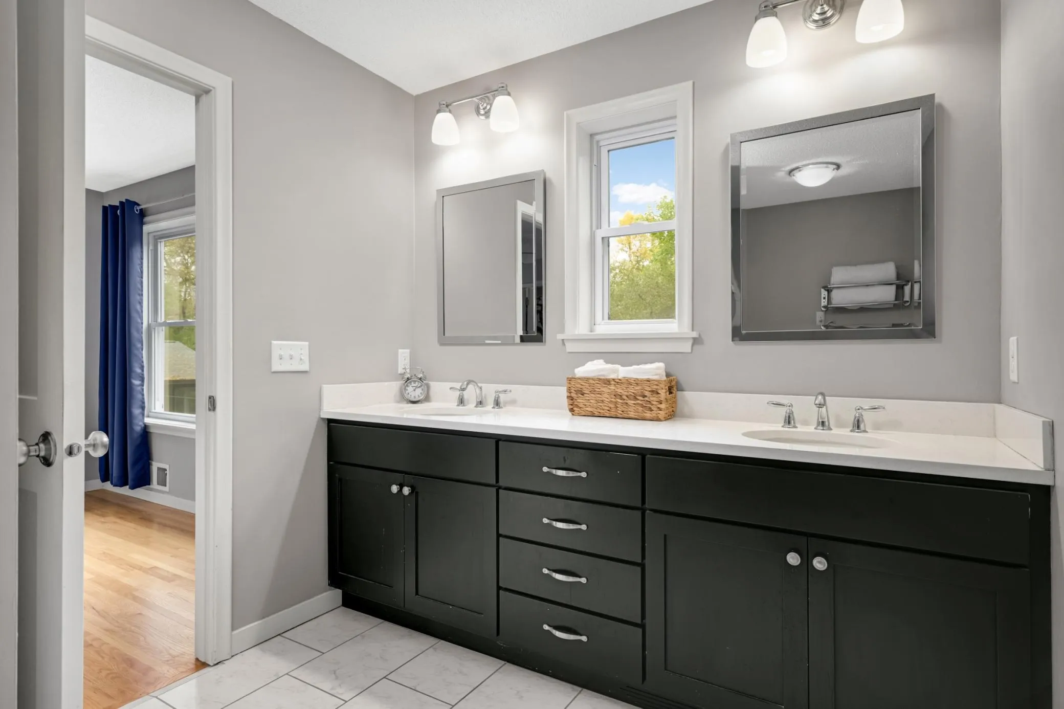 Photo 26 of 5505 Warden Avenue