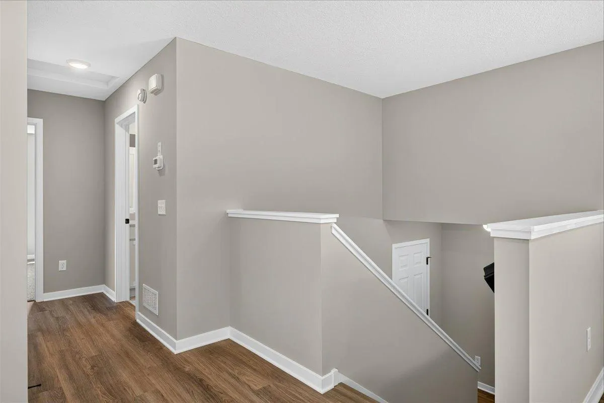 Photo 12 of 37559 Greenway Avenue
