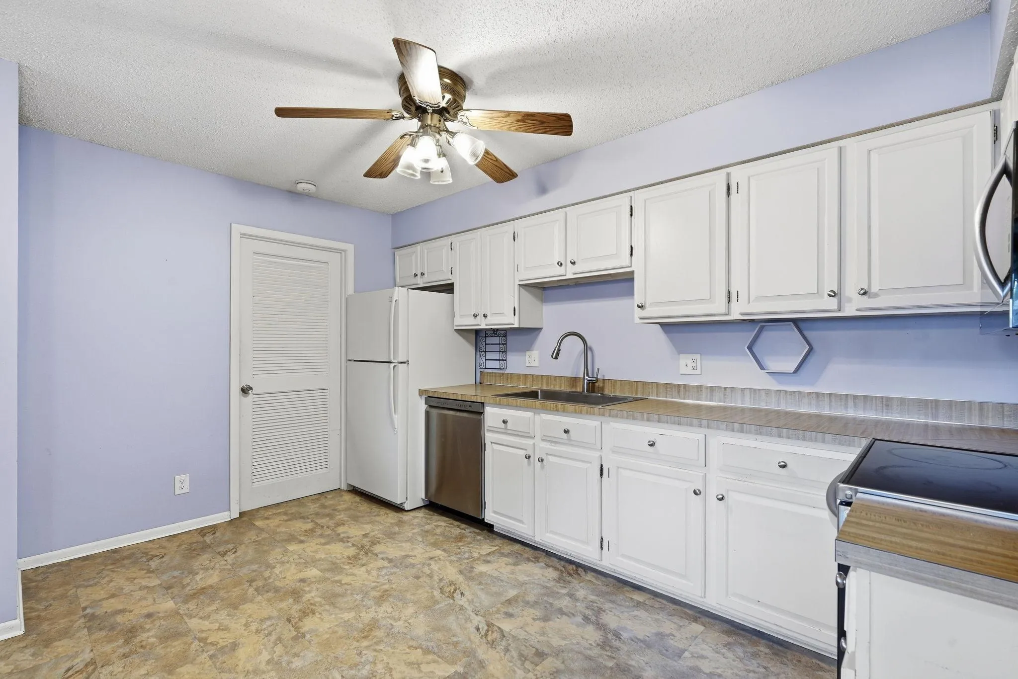 Photo 12 of 3531 Cloman Way