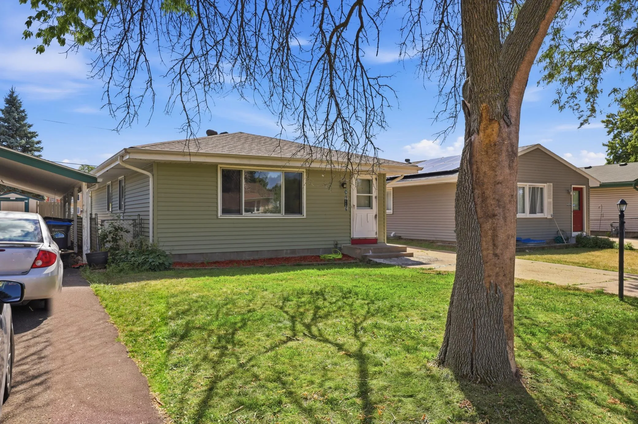 Photo 6 of 2336 12th E Avenue