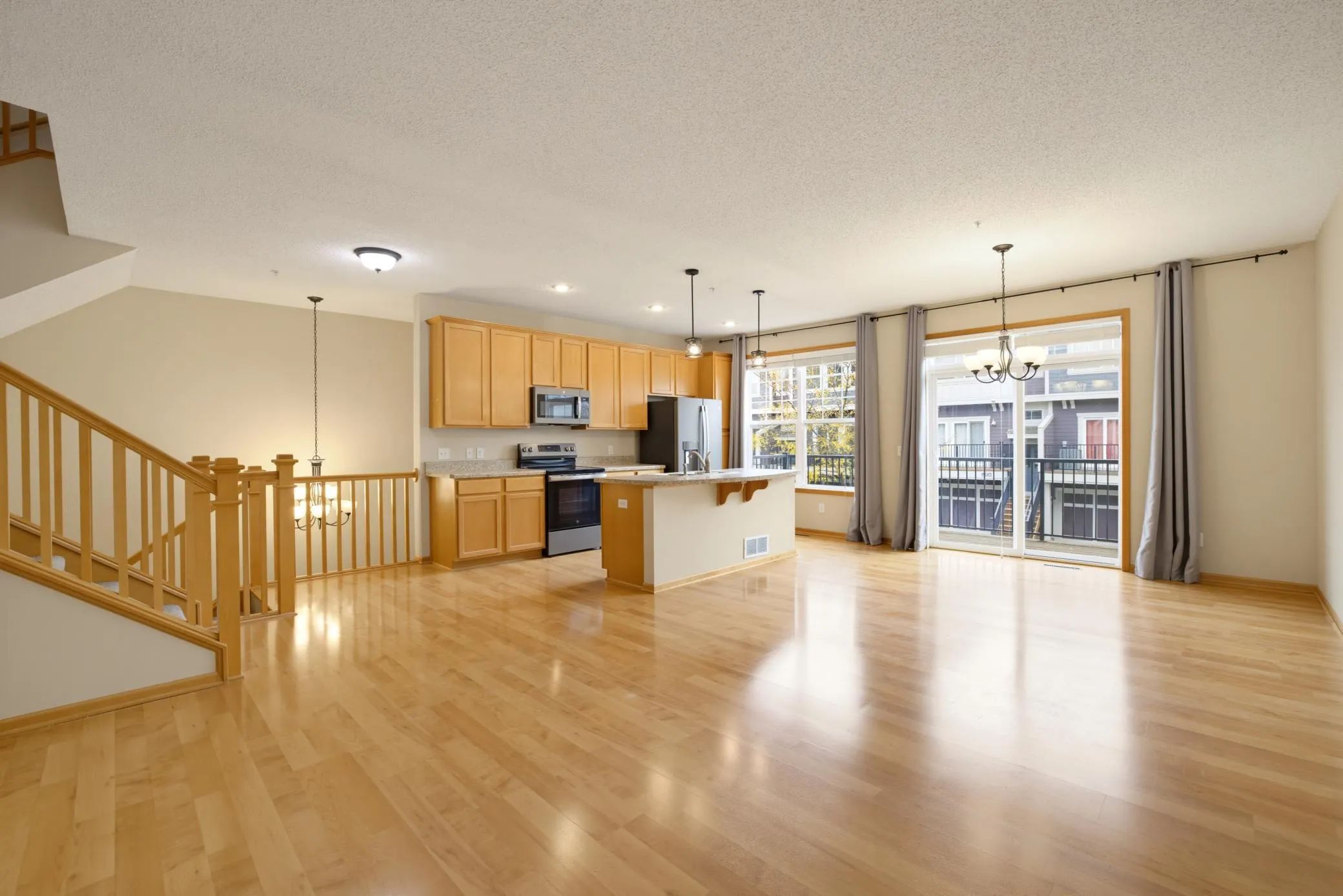 Photo 3 of 15529 Eagle Shore Drive Unit 804