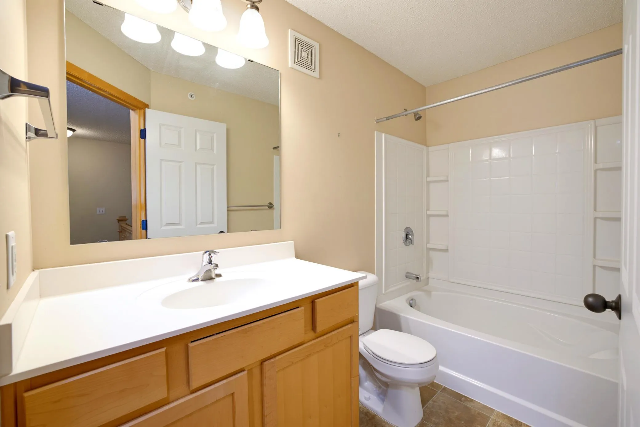 Photo 22 of 15529 Eagle Shore Drive Unit 804