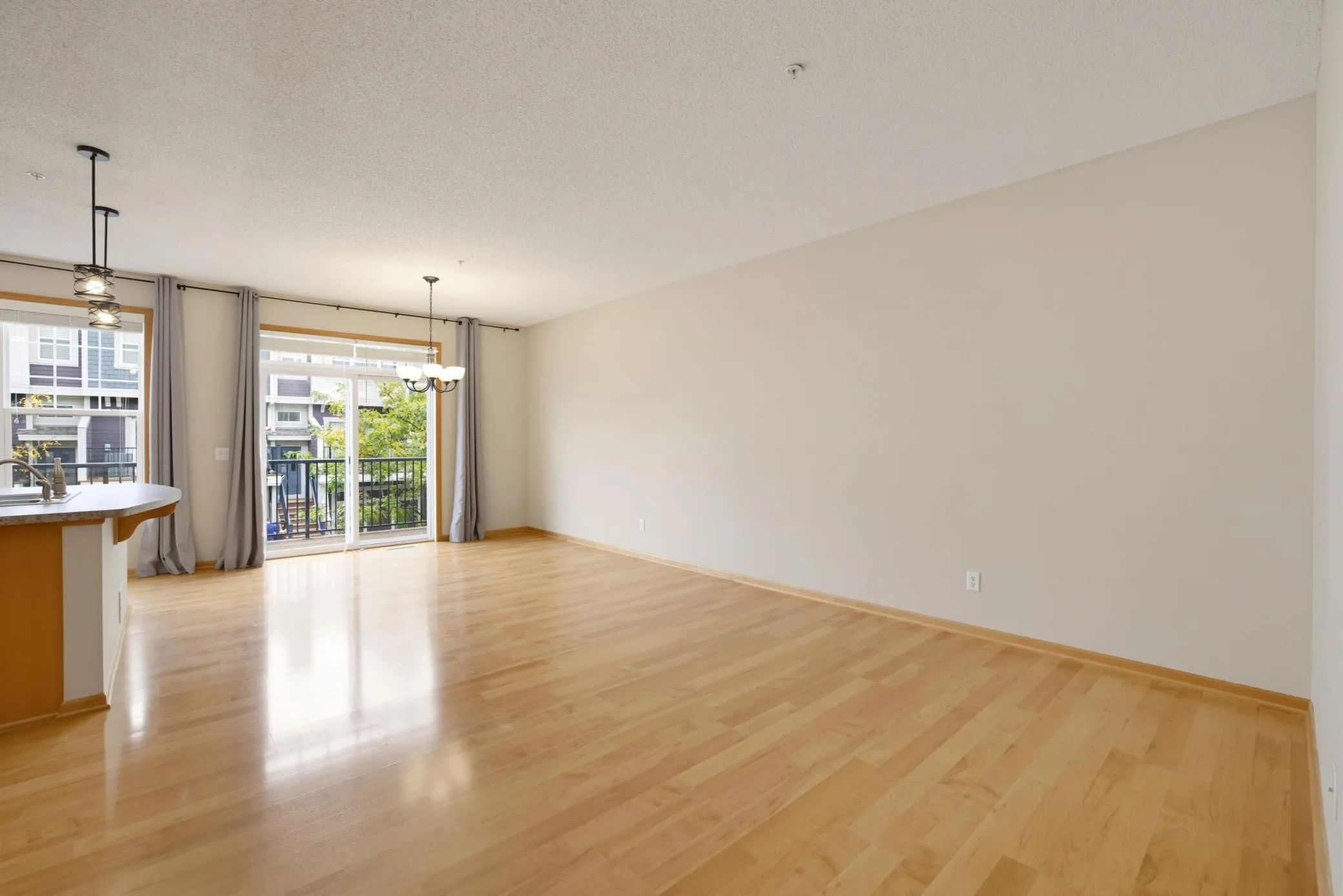 Photo 5 of 15529 Eagle Shore Drive Unit 804