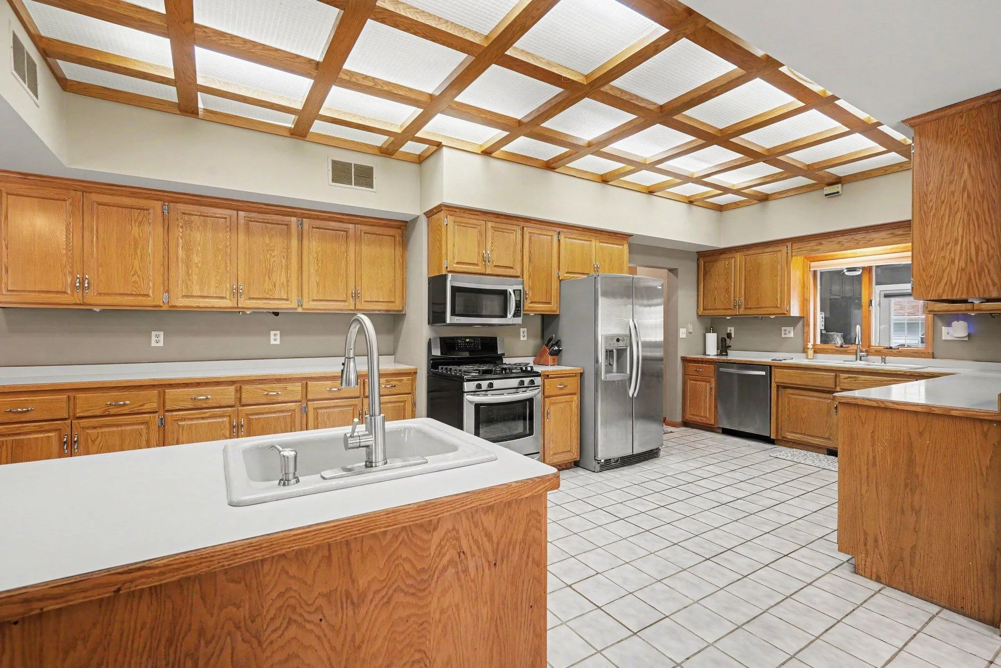 Photo 6 of 630 Summit Avenue