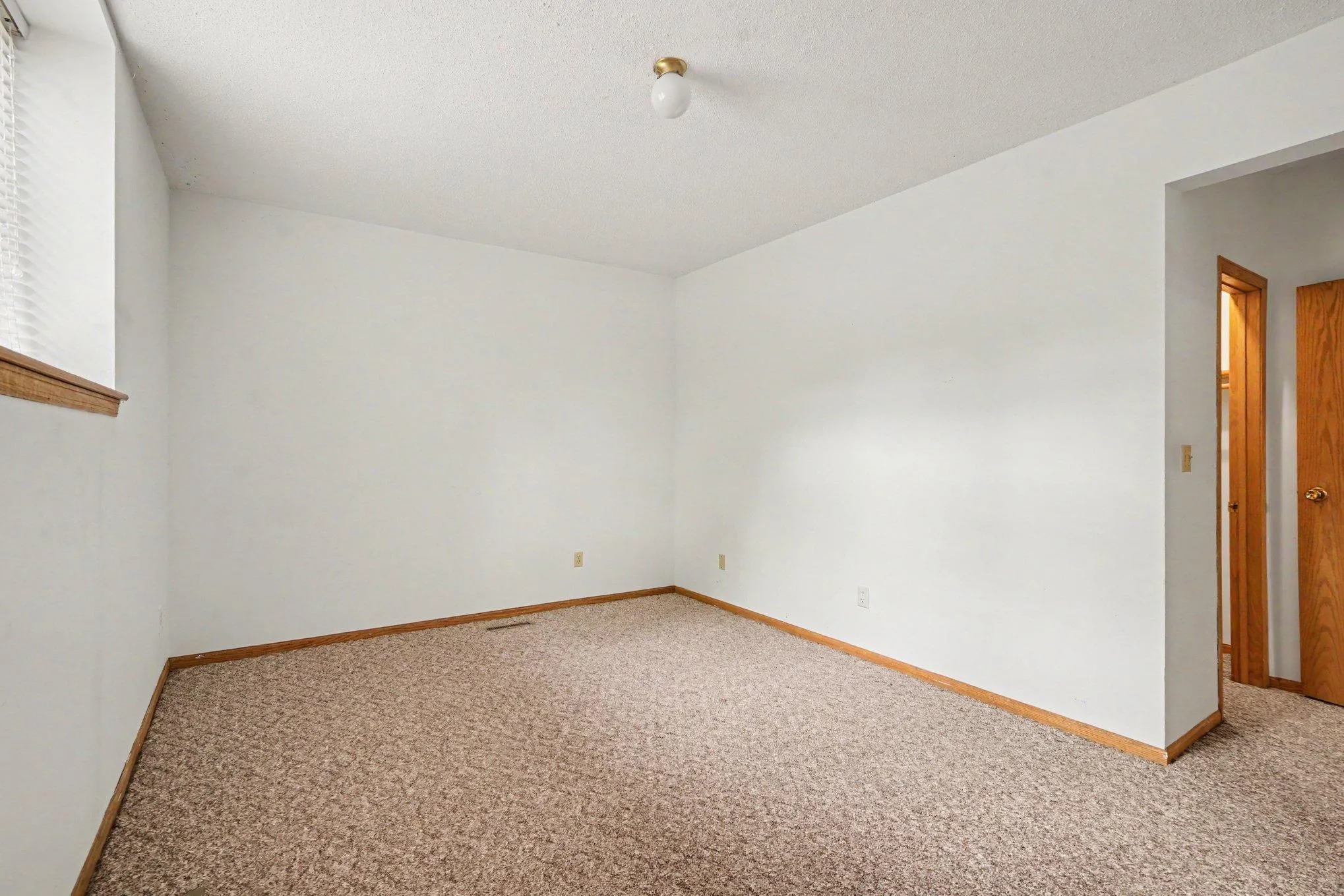 Photo 39 of 630 Summit Avenue