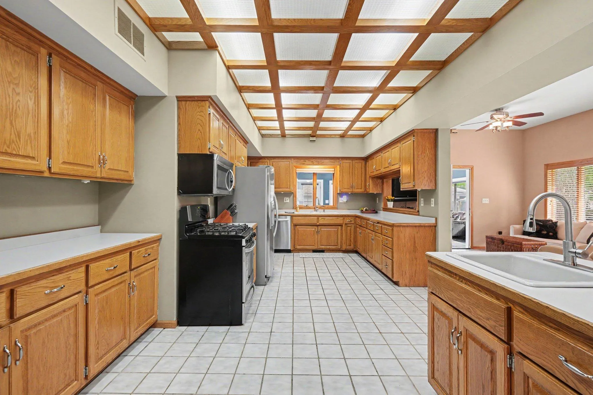 Photo 4 of 630 Summit Avenue