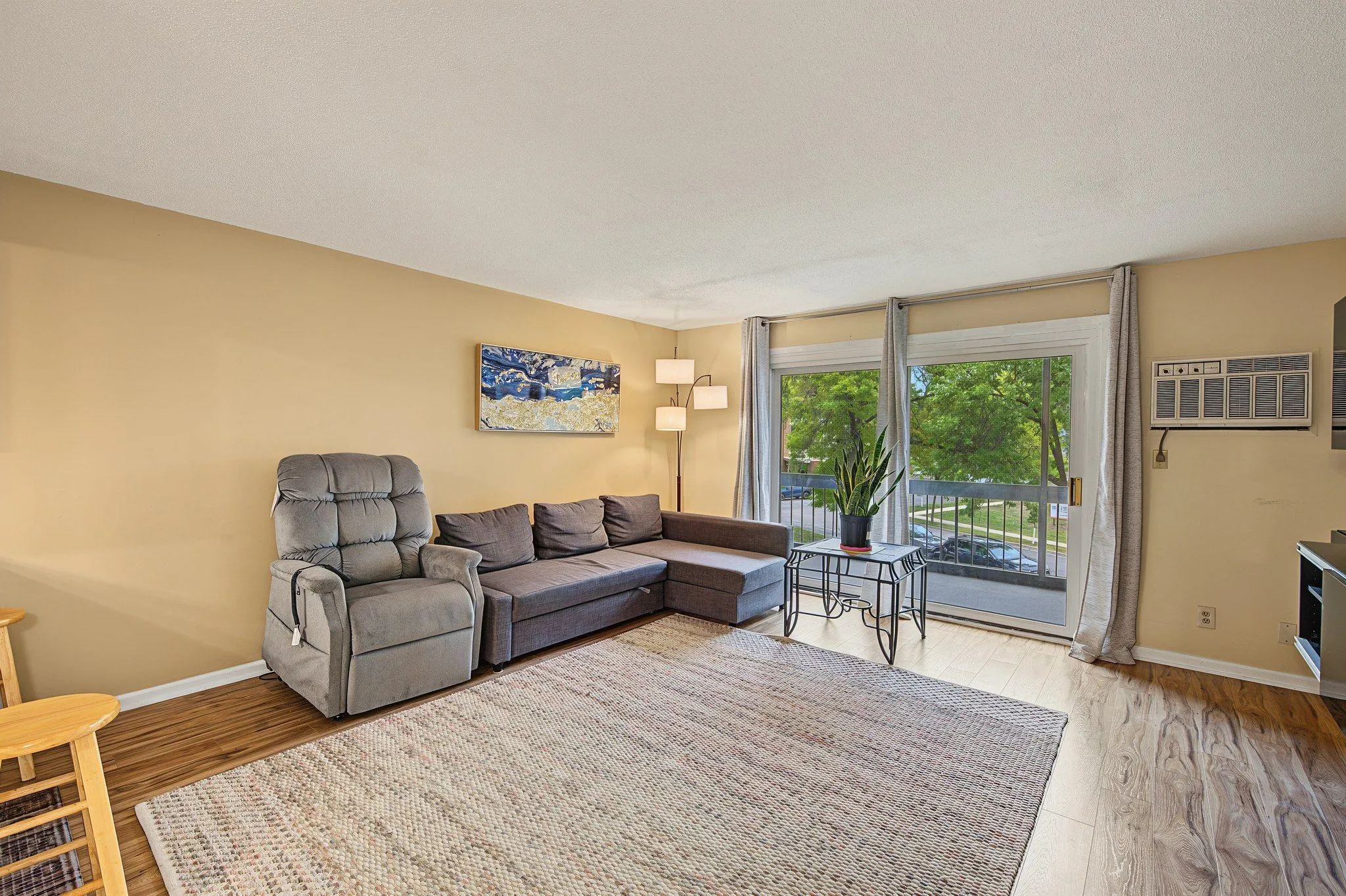 Photo 9 of 3200 Virginia S Avenue Unit 215