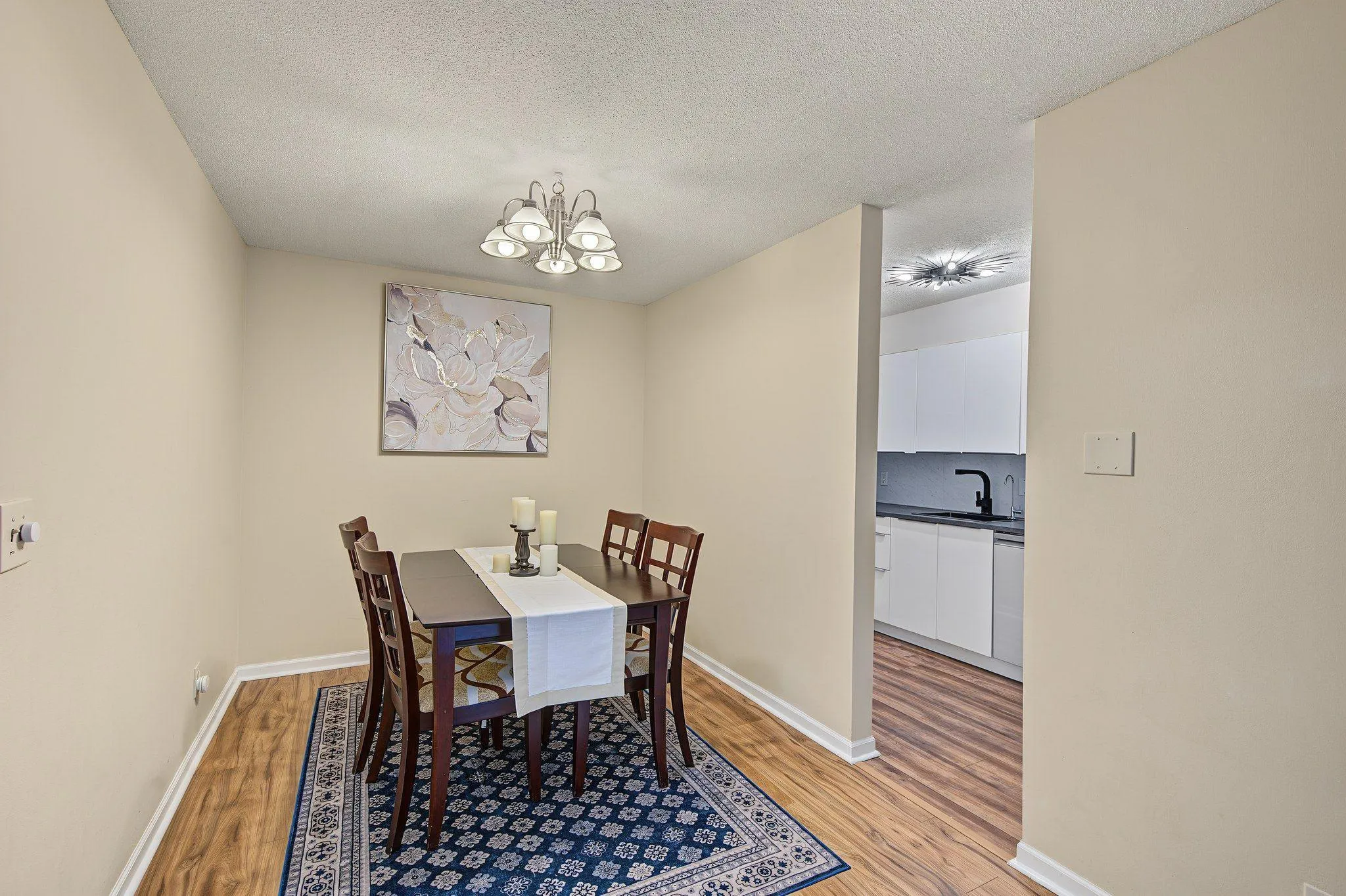 Photo 4 of 3200 Virginia S Avenue Unit 215