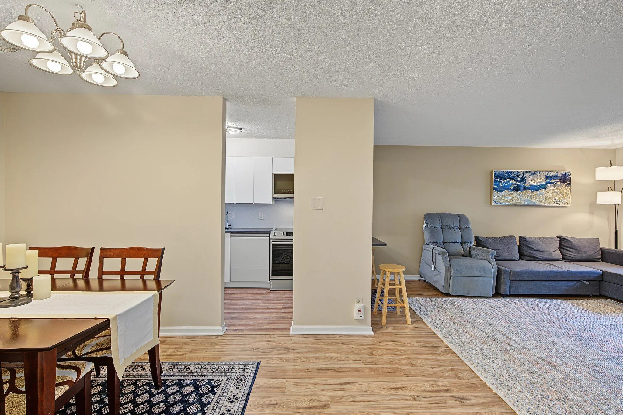 Photo 5 of 3200 Virginia S Avenue Unit 215