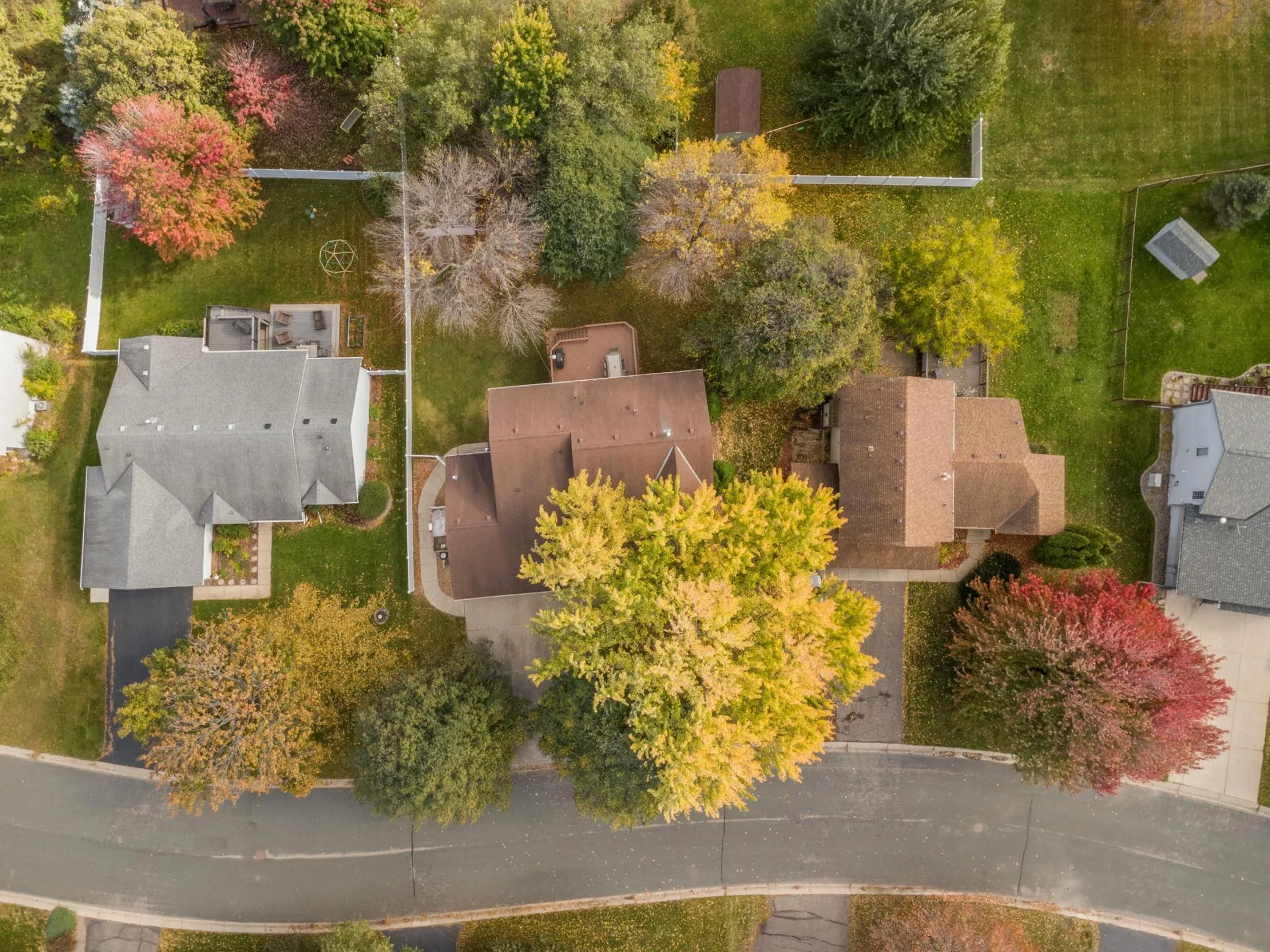 Photo 42 of 15660 Cumberland W Avenue
