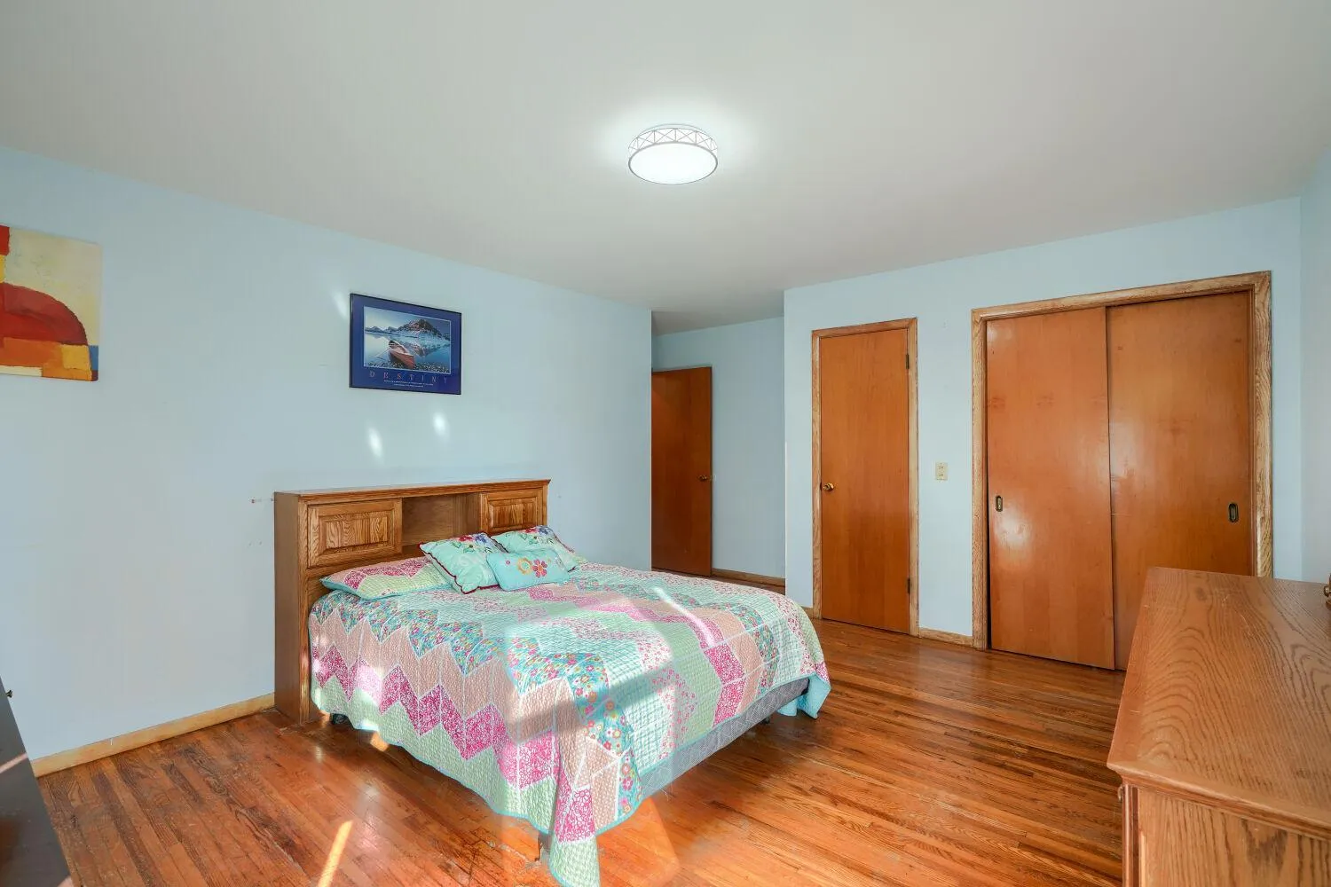 Photo 8 of 830 5th W Street