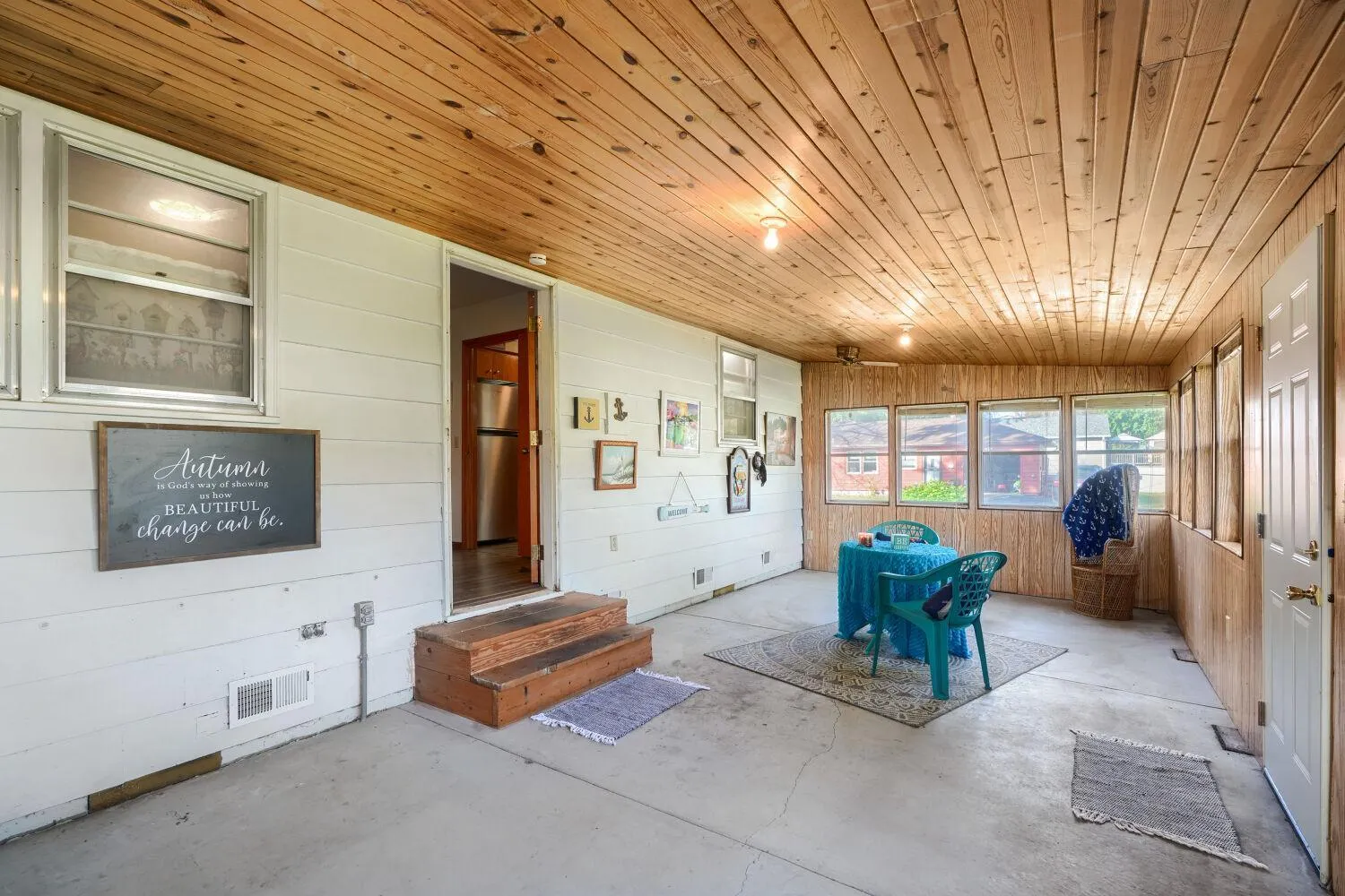 Photo 12 of 830 5th W Street
